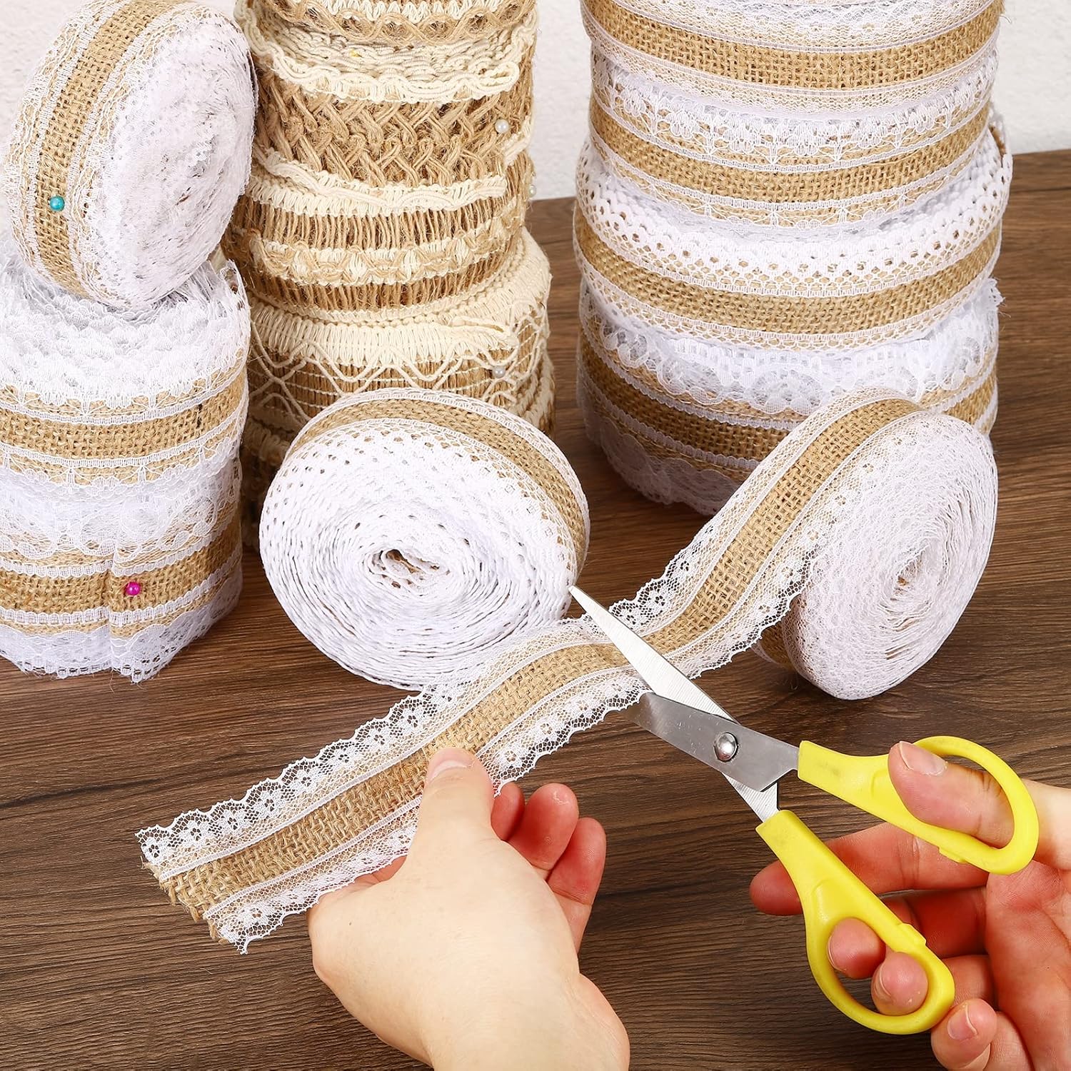PATIKIL Cinta de tela de arpillera de 1 pulgada de ancho, 5.5 yardas, envoltura natural, con alambre de yute con cable, rollo floral para el hogar,