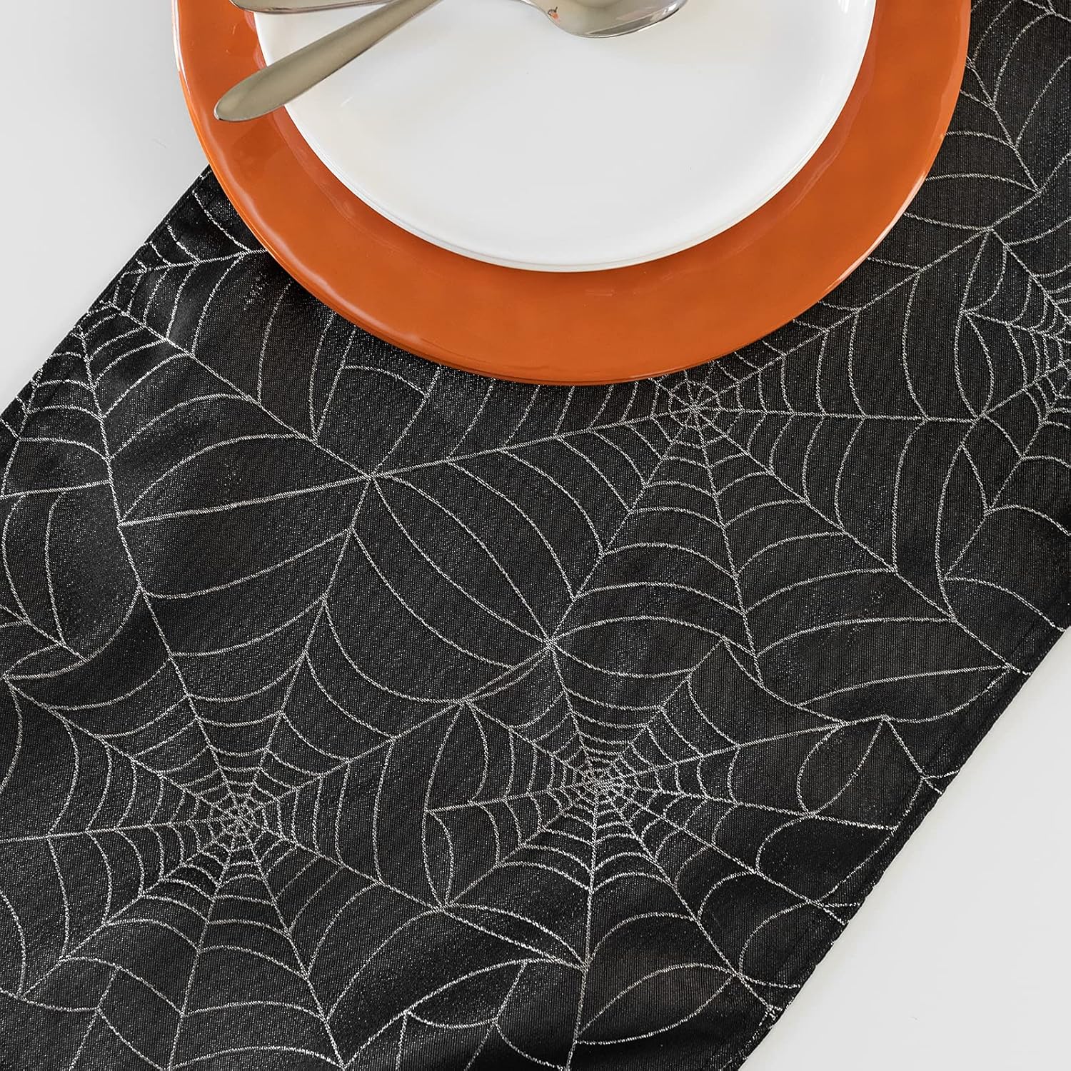 Benson Mills Twinkle- Manteles con diseño de tela de araña