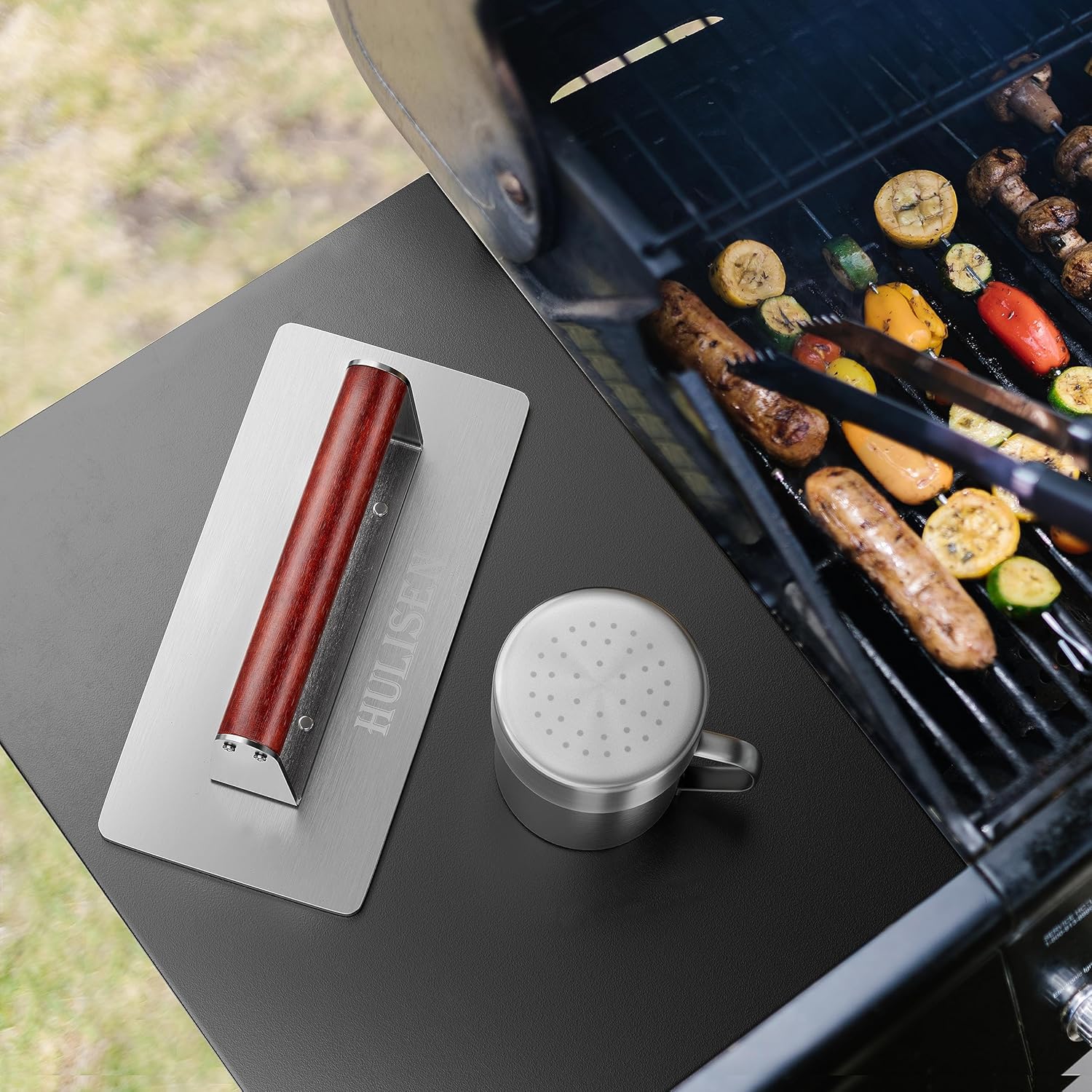 HULISEN Accesorios de plancha para Blackstone, prensa de hamburguesas resistente con kit de coctelera de draga de especias, triturador de