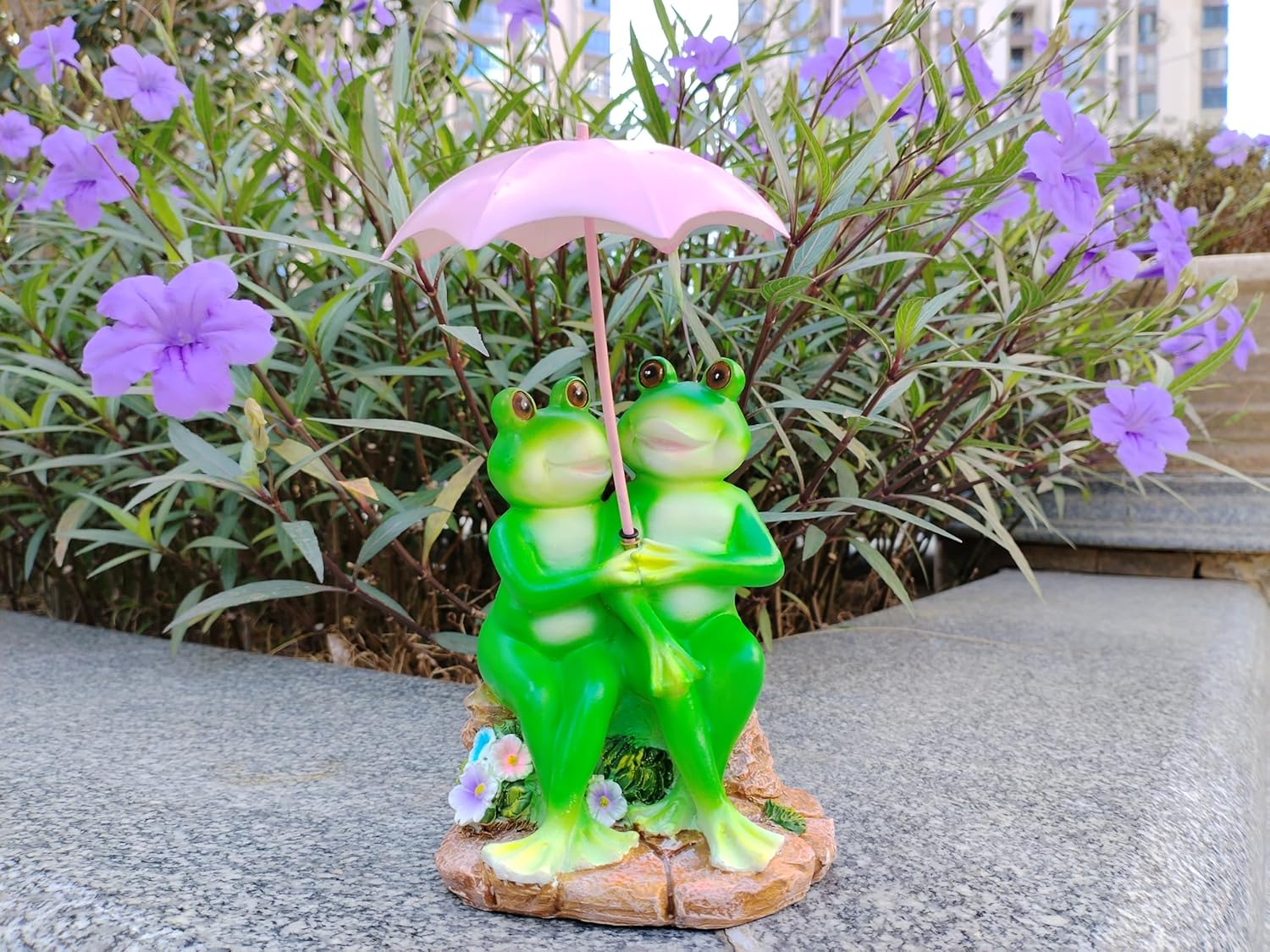 Frog Statue Outdoor Garden Frog Decor Outdoor Statue Garden Resin Couple Frog Statue,Patio Yard Lawn Ornament Decorations Gift,Home Decoration Gifts