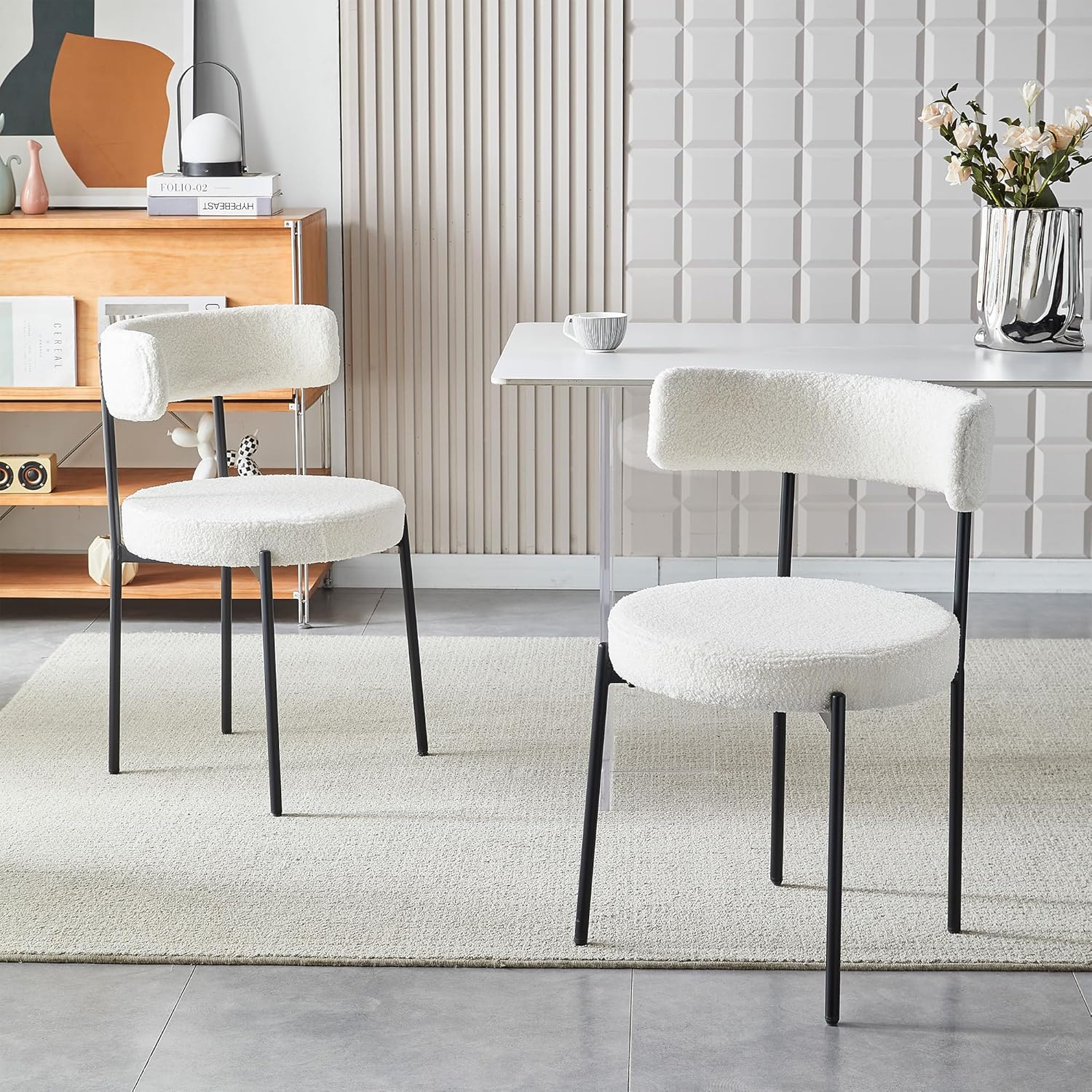 Honyee Sillas de comedor blancas, modernas sillas de comedor juego de 4, sillas de comedor redondas de forro polar de peluche, sillas de comedor con