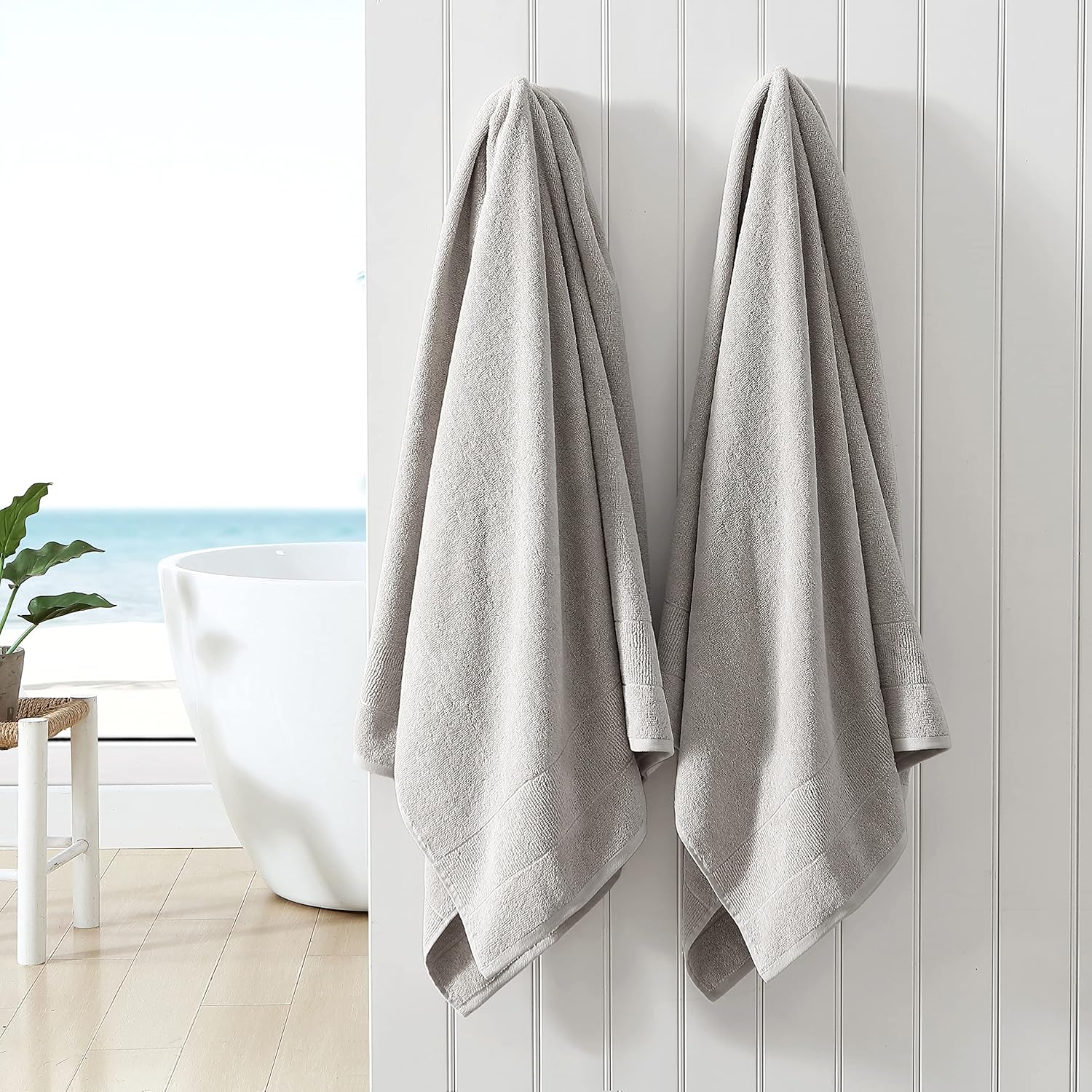 Tommy Bahama – Toallas de baño, juego de toallas de algodón absorbentes y resistentes a la decoloración, decoración de baño de moda (gris islanda, 2