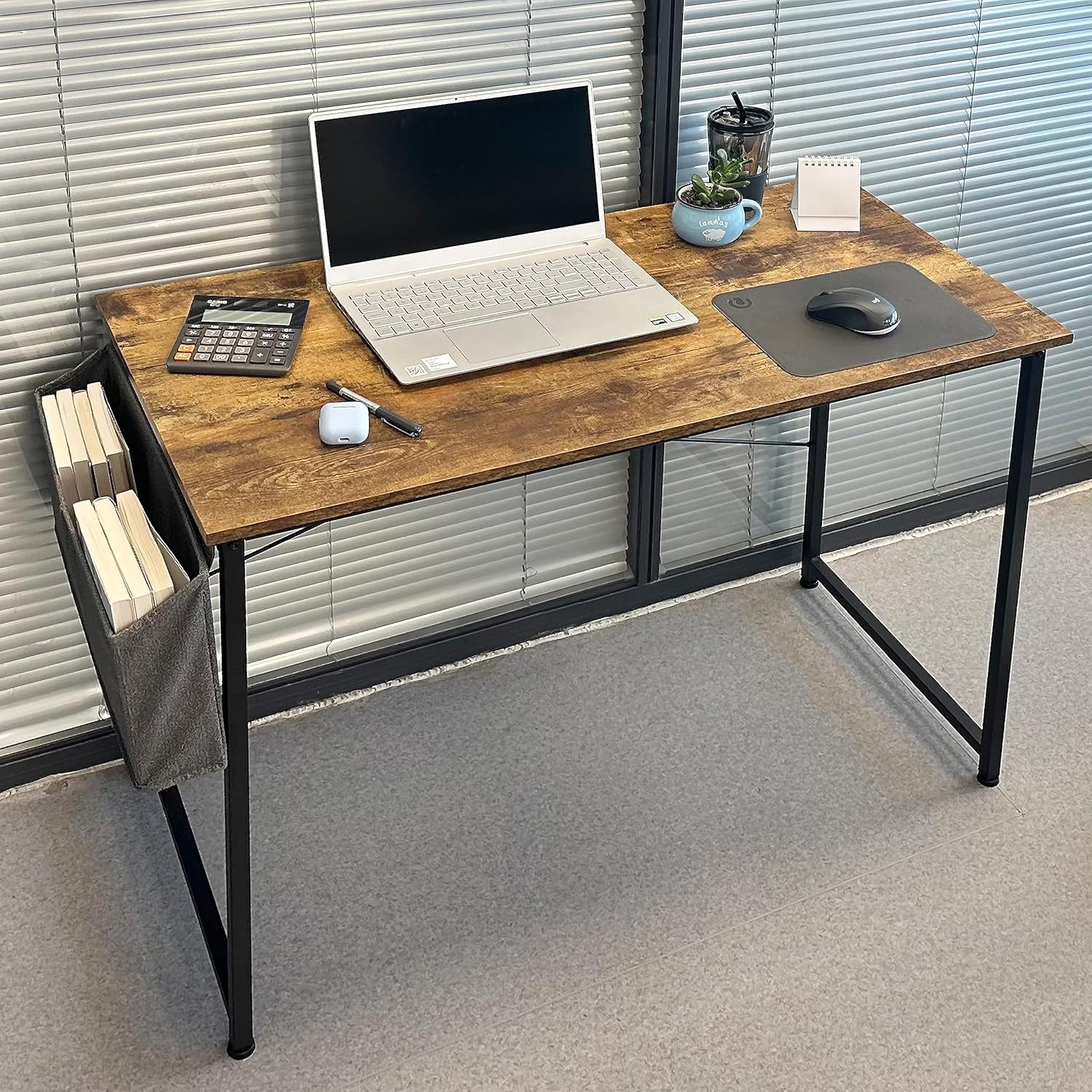 Simple Deluxe Escritorio de oficina para computadora, mesa de PC de estilo moderno y simple con bolsa de almacenamiento, para trabajo en casa,