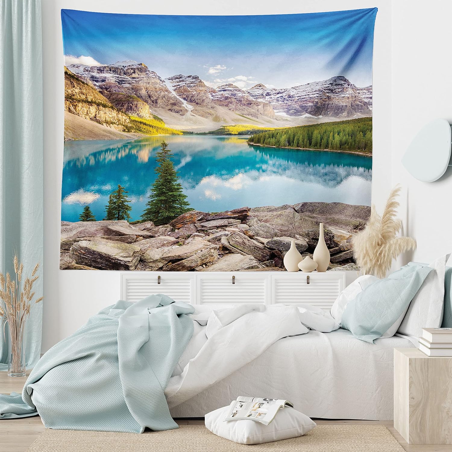 Ambesonne Tapiz de paisaje tamaño King, paisaje de lago y montaña con impresión de roca y cielo de la vida de ensueño, colcha colgante de pared,