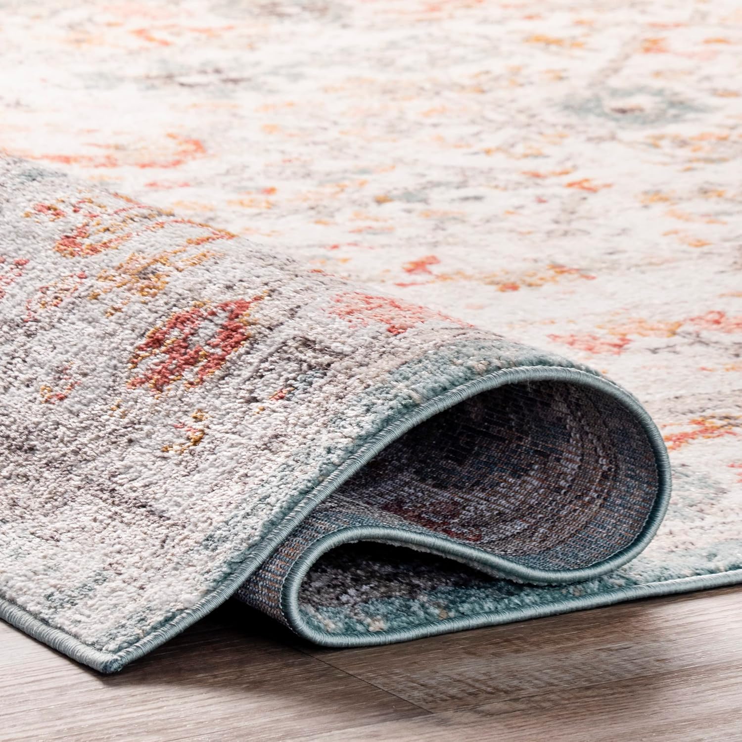 nuLOOM Lenore – Alfombra de pasillo floral vintage, 2 pies 6 pulgadas x 6 pies, beige, rectangular, 0.3 pulgadas de grosor