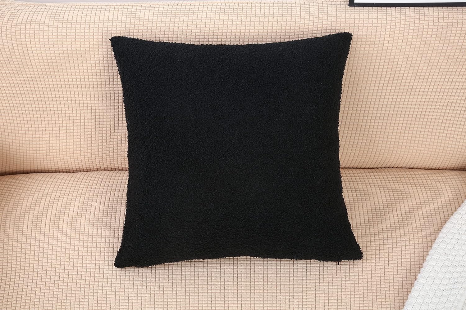 TangDepot Paquete de 2 fundas de almohada lujosas y esponjosas de piel de oveja sintética, fundas de almohada cuadradas, fundas de almohada para