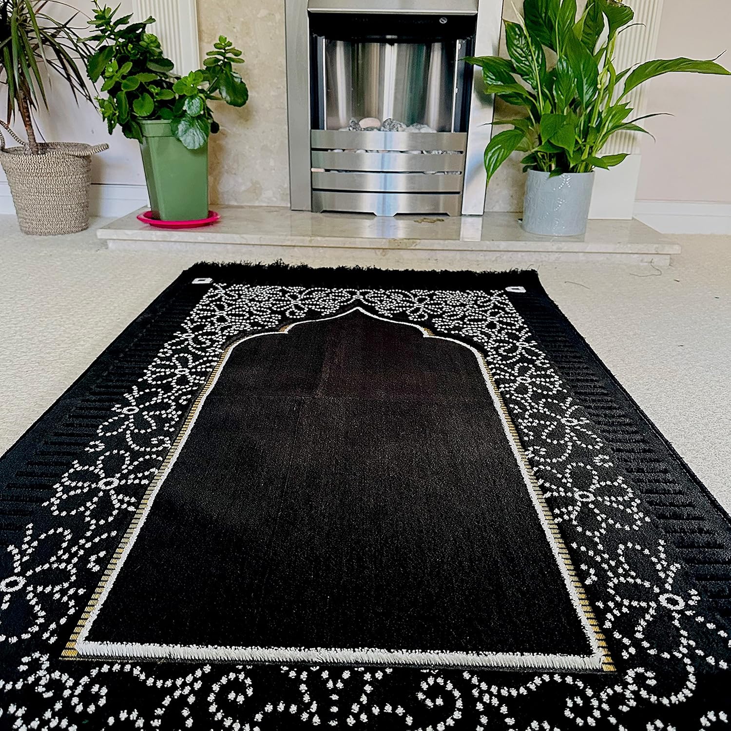 Mihrab – Tapete de oración de terciopelo de lujo original, 26.46 oz de peso, fabricado en Turquía, color negro