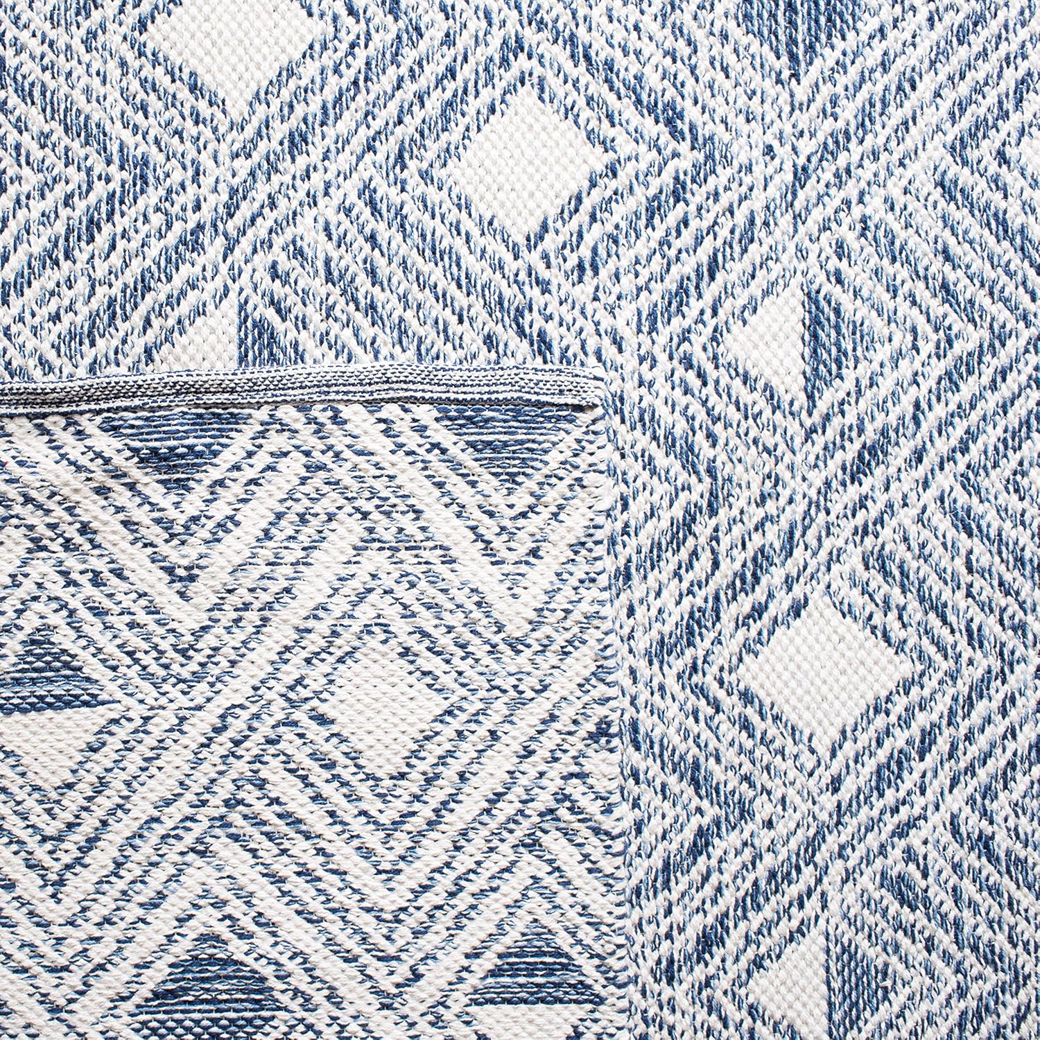 SAFAVIEH Colección Montauk – Alfombra de área de 5 x 8 pies, color azul marino y marfil, algodón hecho a mano, ideal para zonas de alto tráfico en