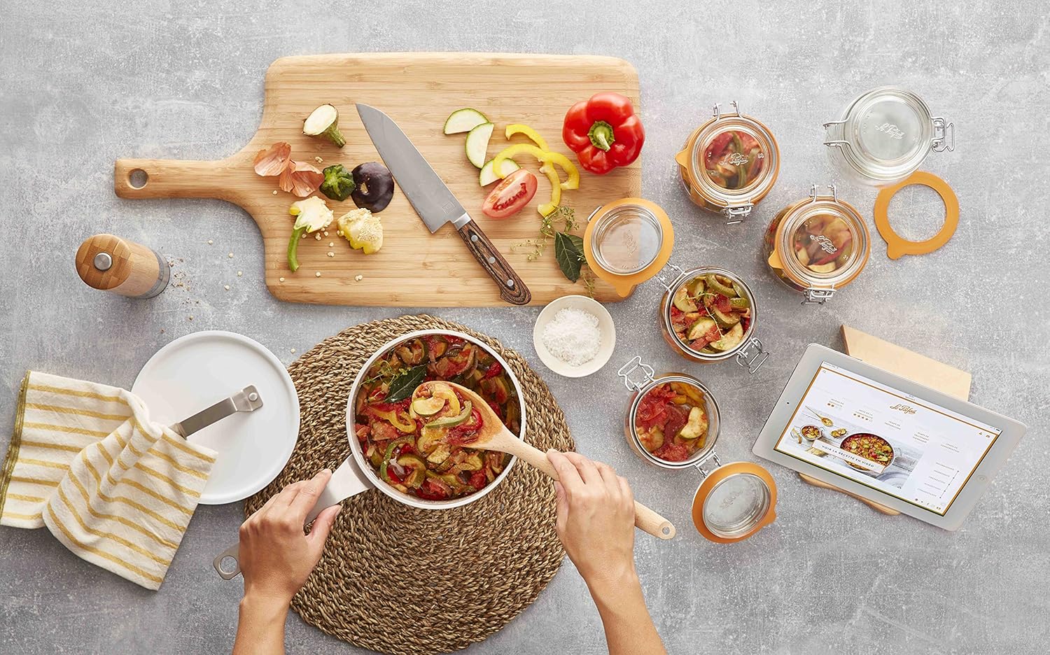 Le Parfait Super Jars Tarros de vidrio para conservas estilo francés, de boca ancha, con cuerpo redondeado, tapas de vidrio y sellos de hule