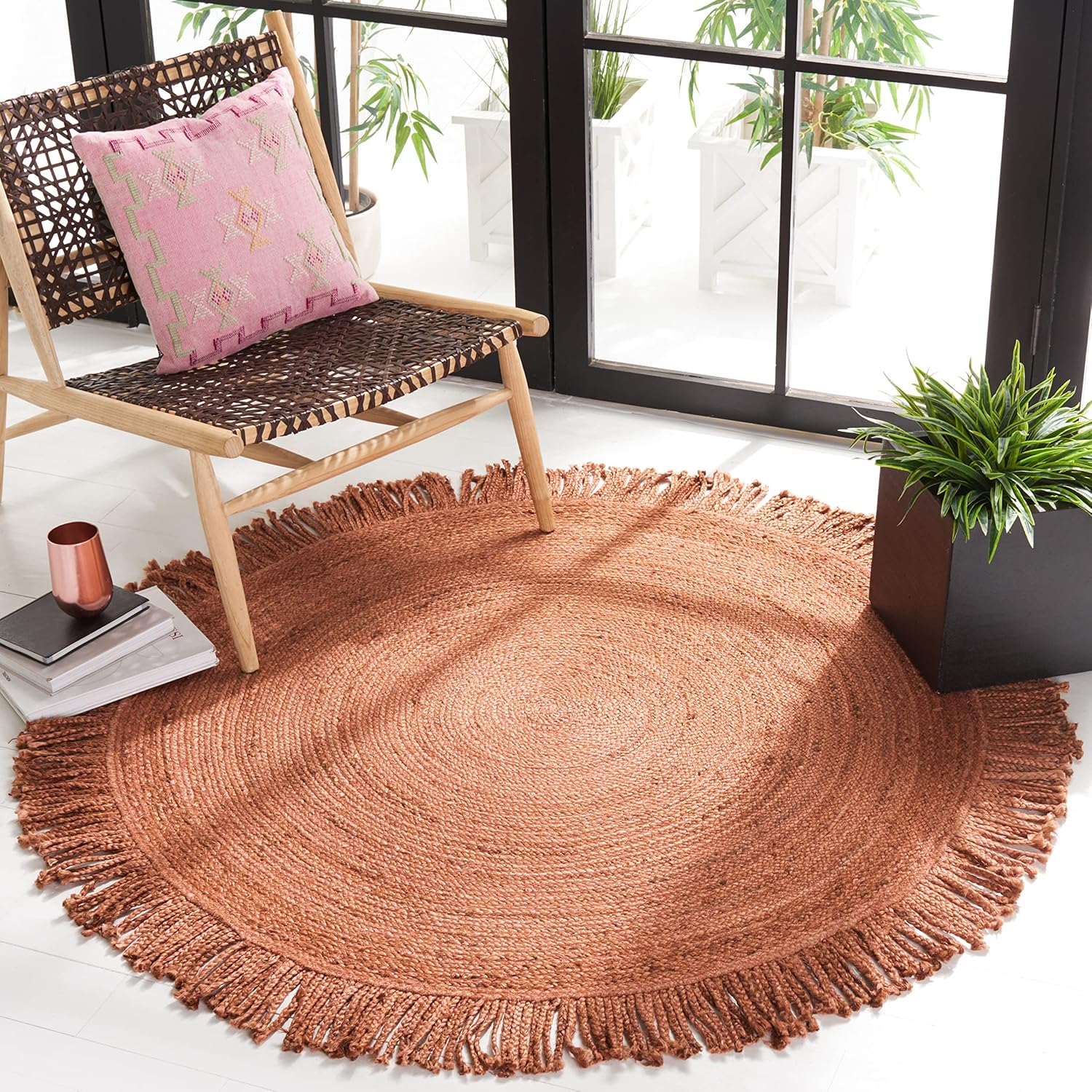 SAFAVIEH Braided Collection BRD259P – Alfombra redonda de 5 pies hecha a mano con flecos de yute prémium para entrada, vestíbulo, sala de estar,
