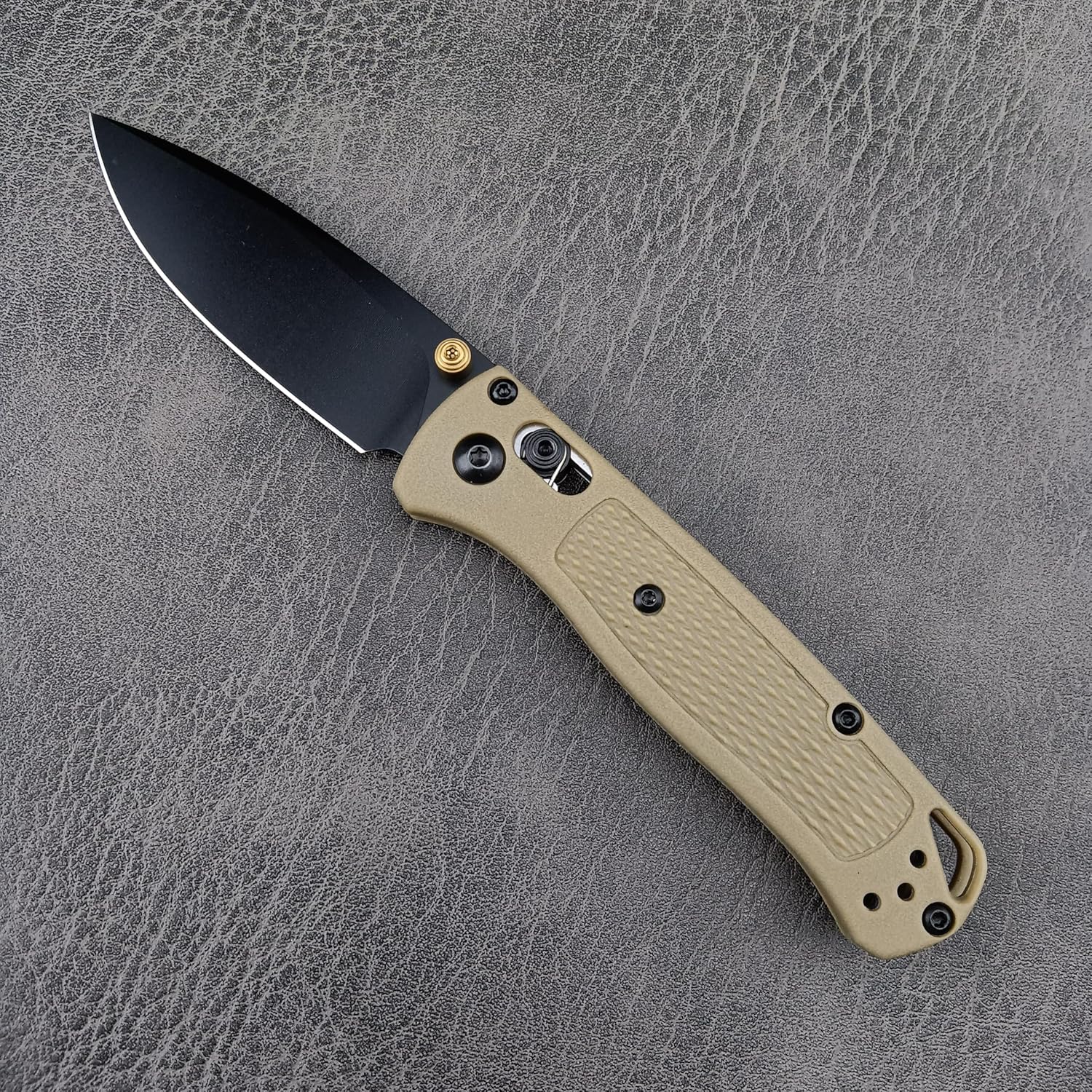 Cuchillo plegable Bugout 533 de 6.5 pulgadas, cuchillo de bolsillo con bloqueo de eje con hoja negra de acero 7Cr17Mov y mango de nailon reforzado