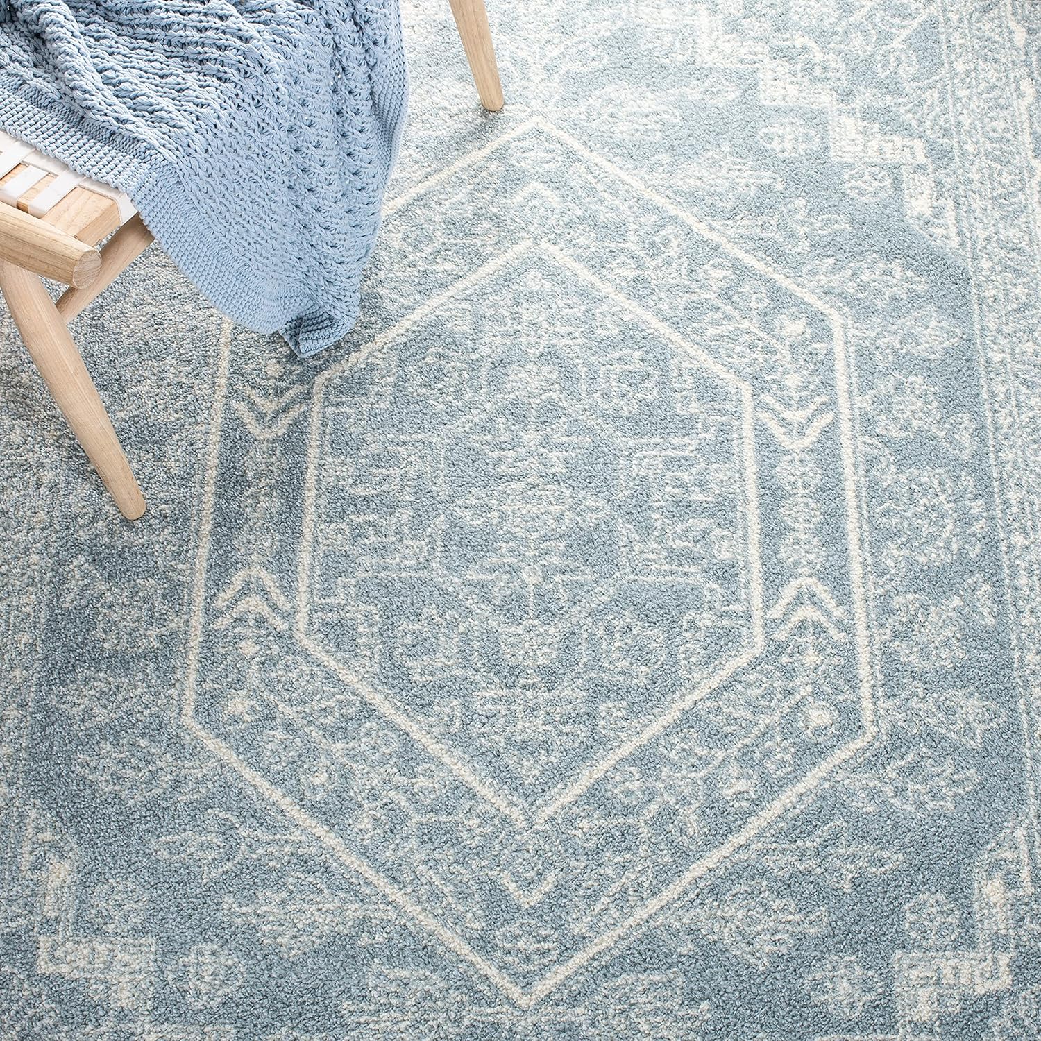 Safavieh – Colección Adirondack, 6 pies x 9 pies, color pizarramarfil, ADR108T, Medallón Oriental, alfombra de área para sala, habitación, comedor,