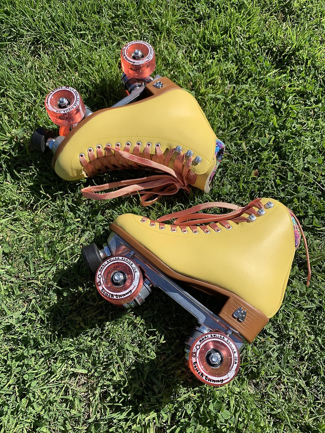 Moxi Skates Patines de ruedas Beach Bunny de moda para mujer