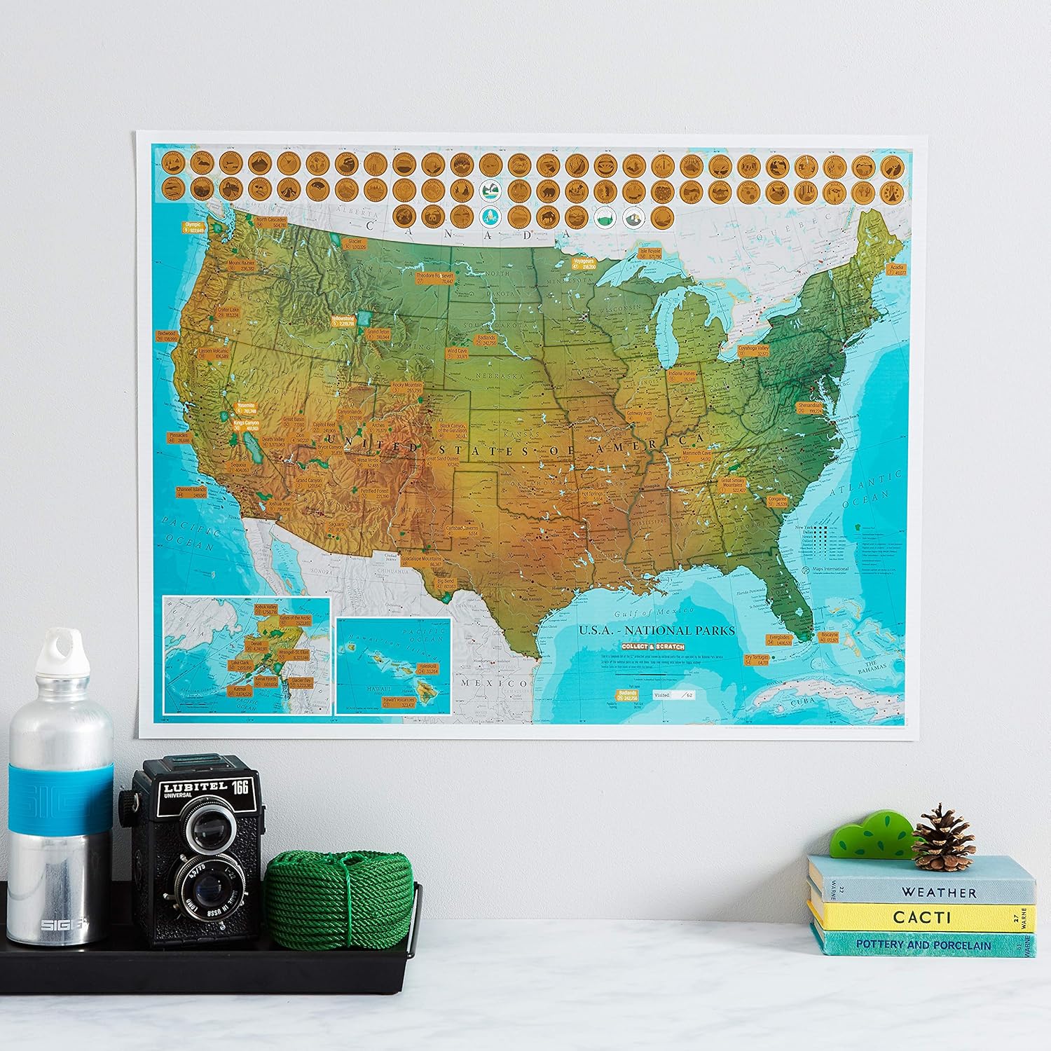 Póster de mapa de parques nacionales de EE. UU., regalo ideal para amantes o exploradores al aire libre, 17 x 22 pulgadas Maps International