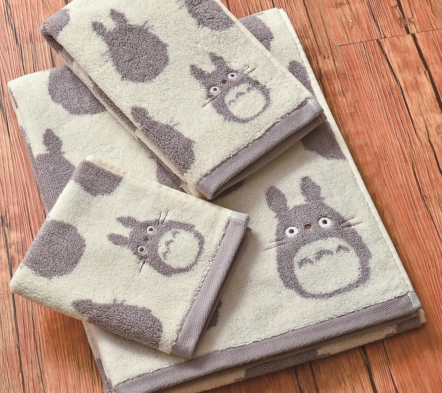 Studio Ghibli – My Neighbor Totoro – Totoro gris, serie de toallas Marushin Silhouette – Toalla de baño