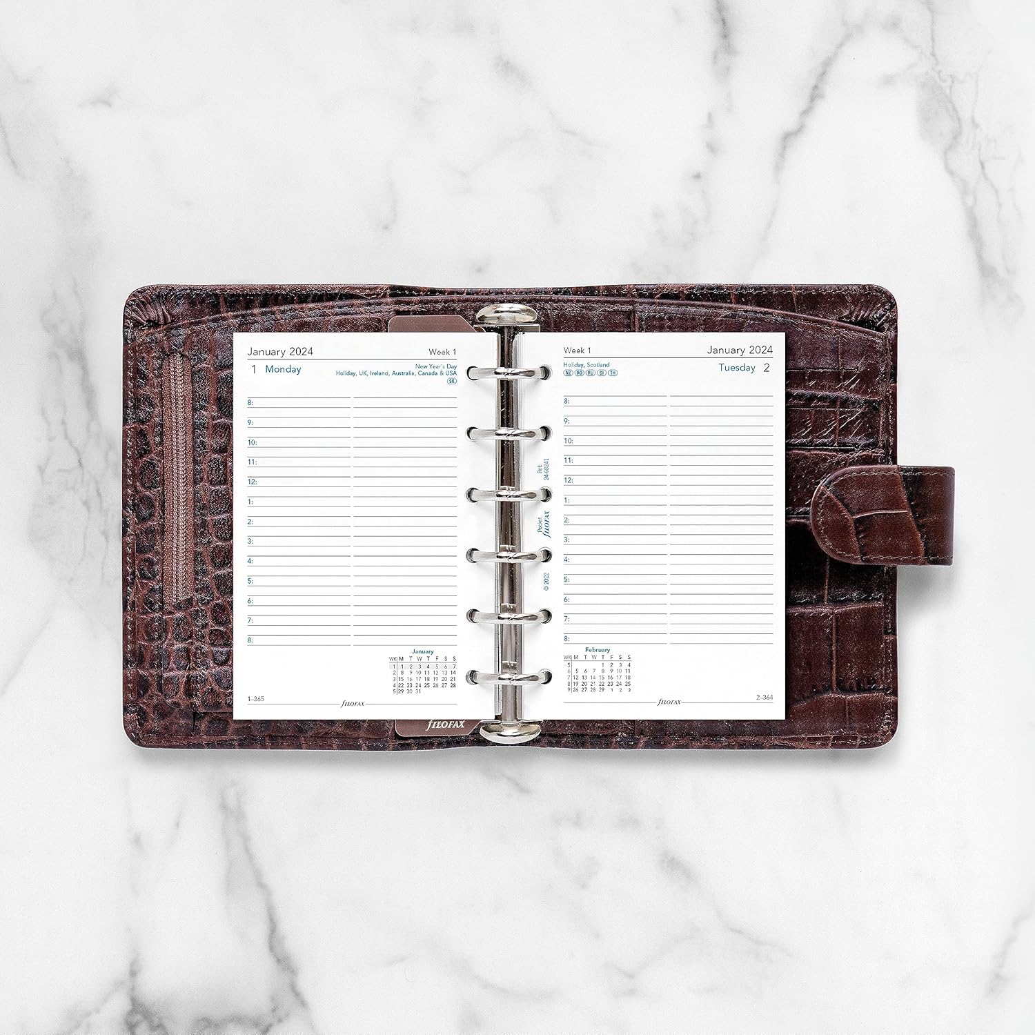 Filofax Calendario de recambio de diario, tamaño de bolsillo, día en una página con citas, a rayas, papel blanco, inglés, 2024 (C68241-24)