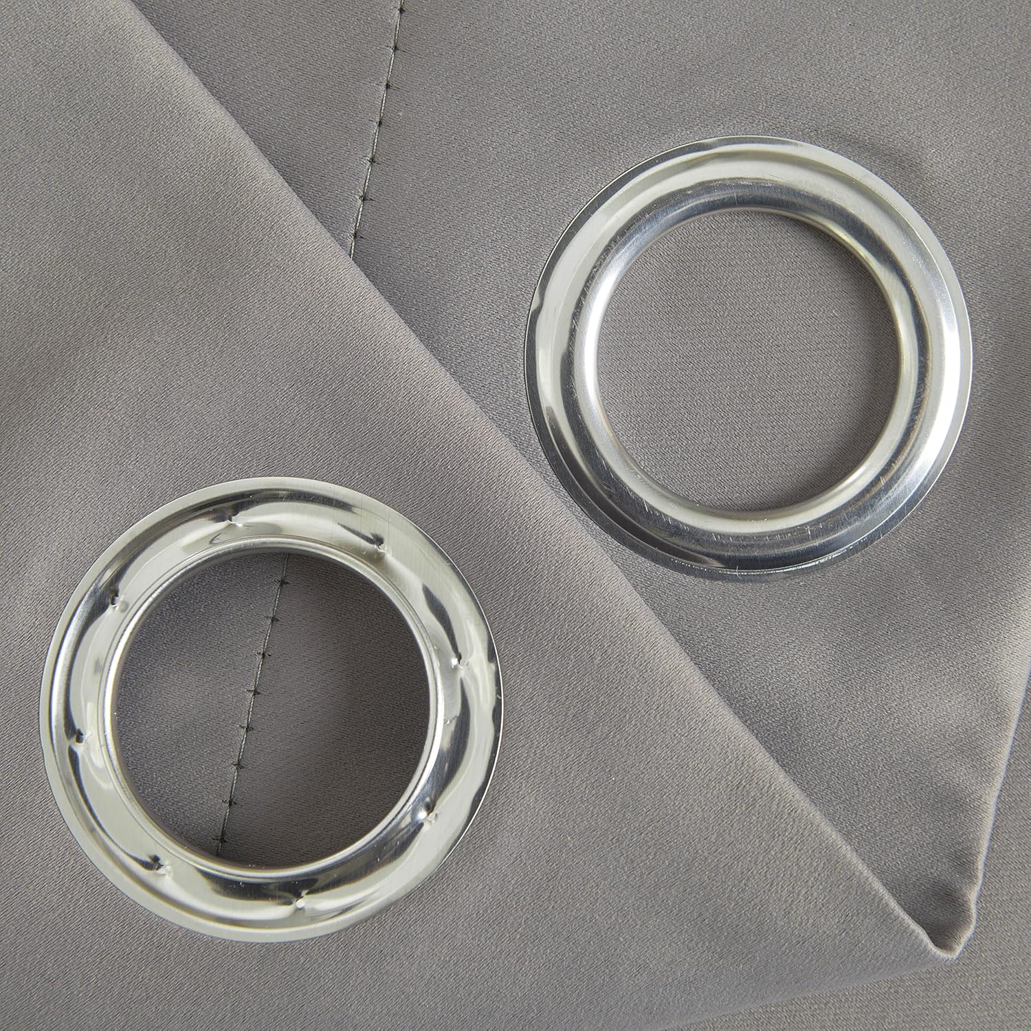 Aquazolax Paneles de cortinas opacas con aislamiento térmico y ojales en la parte superior, 2 paneles, 54 pulgadas de ancho x 54 pulgadas de largo,