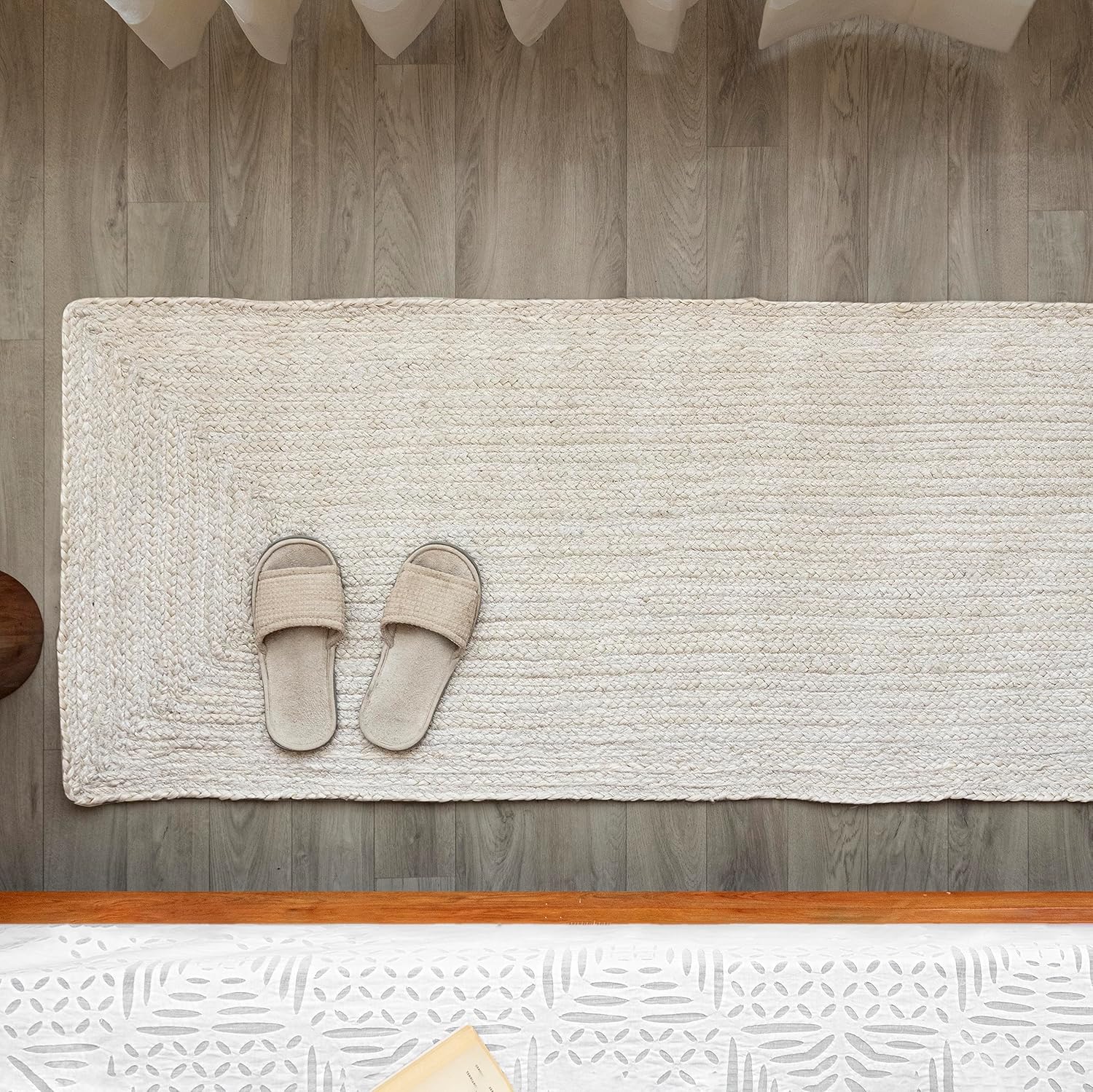 HOMEMONDE Alfombra trenzada a mano color blanco hueso, alfombra de 2 x 8 pies para entrada, dormitorio y sala de estar