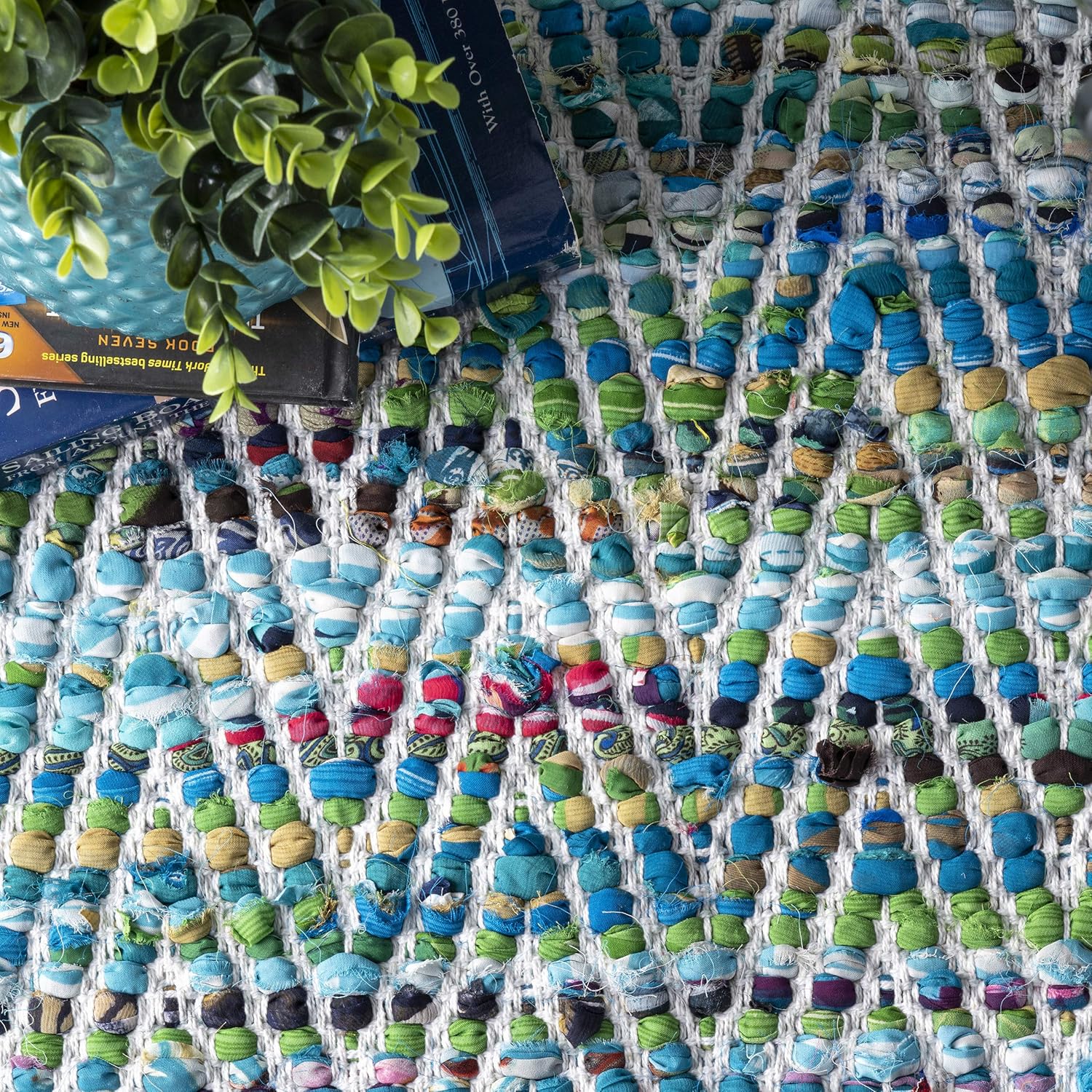 nuLOOM – Alfombra VIAG01A tejida a mano con patrón de galón