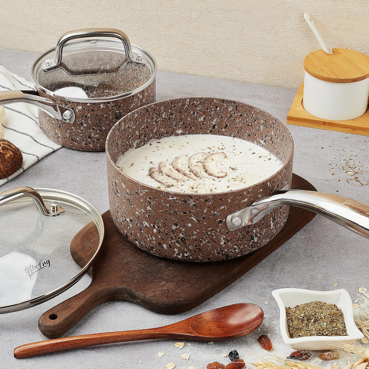 HLAFRG Utensilios de cocina con infusión de granito antiadherente, olla de 2 cuartos de galón con tapa, sin PFOA, apta para todas las cocinas, apta