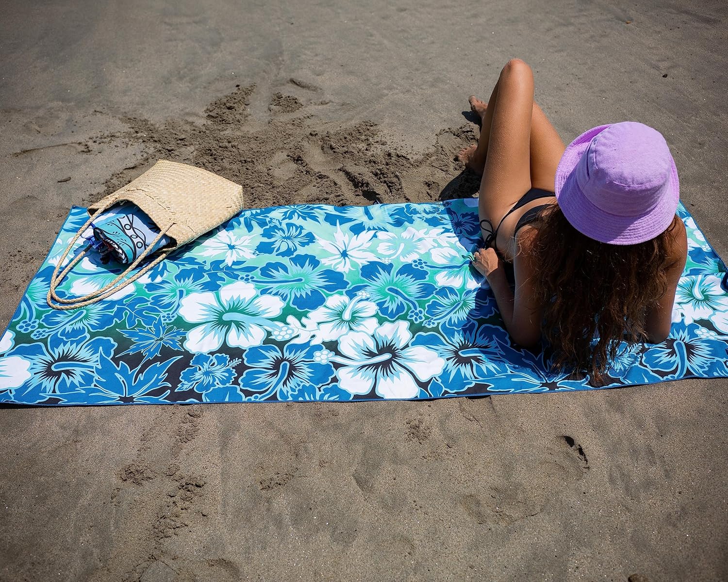 Elite Trend Toalla de playa XL, secado rápido, repele la arena, 78 x 35 pulgadas, bolsa, compacta, suave y ligera, de microfibra, para nadar,