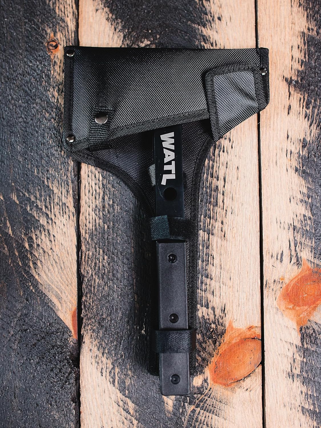 El nuevo y mejorado juego de lanzar Hawk de WATL Competition World Axe Throwing League Tomahawks con funda de nailon para lanzar hacha y asas