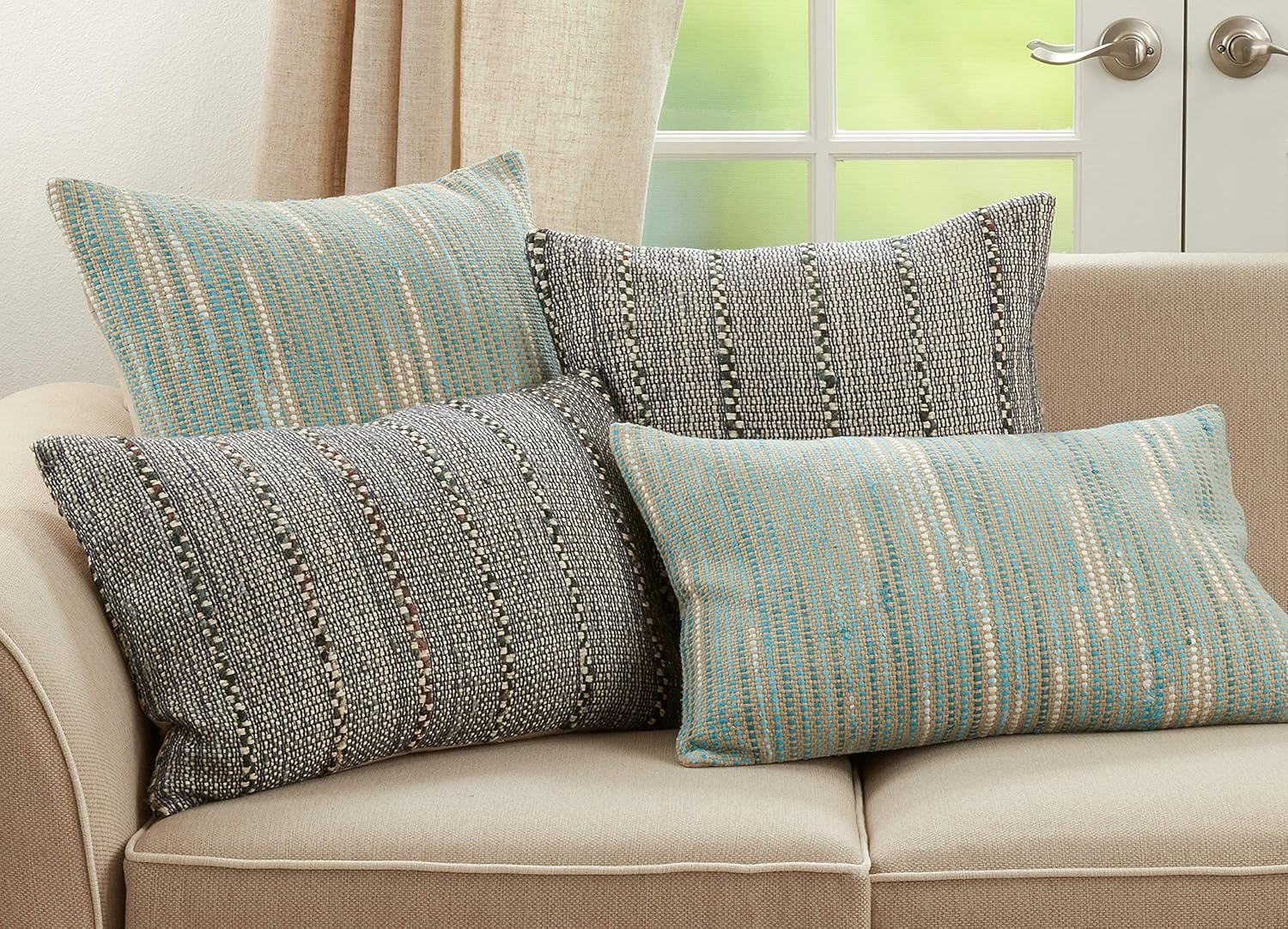 SARO LIFESTYLE Norma Collection – Almohada tejida a rayas con relleno de plumón, 16 x 24 pulgadas, color azul