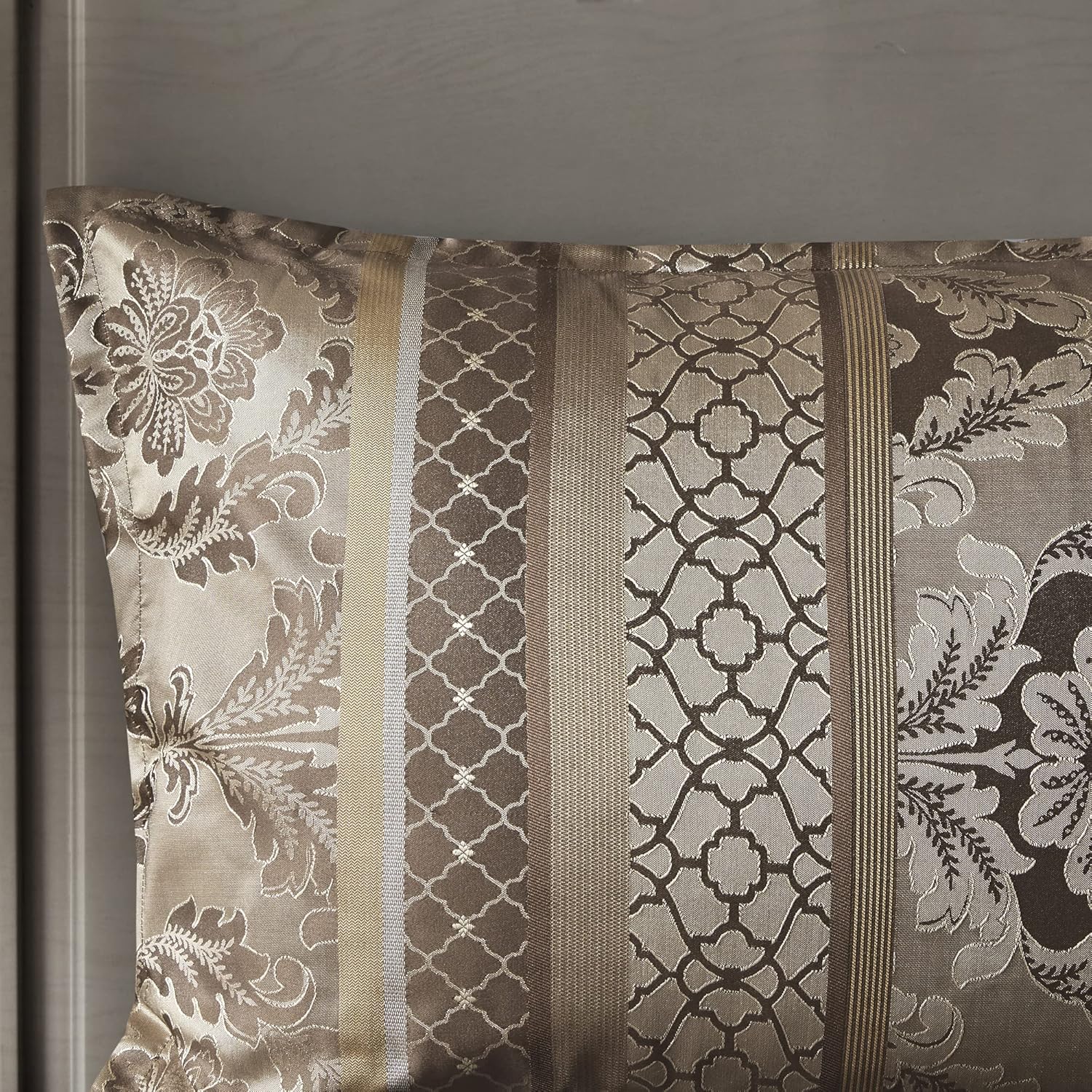 Madison Park Acogedor juego de edredón, lujoso diseño tradicional de damasco jaquard, ropa de cama alternativa para todas las estaciones con fundas