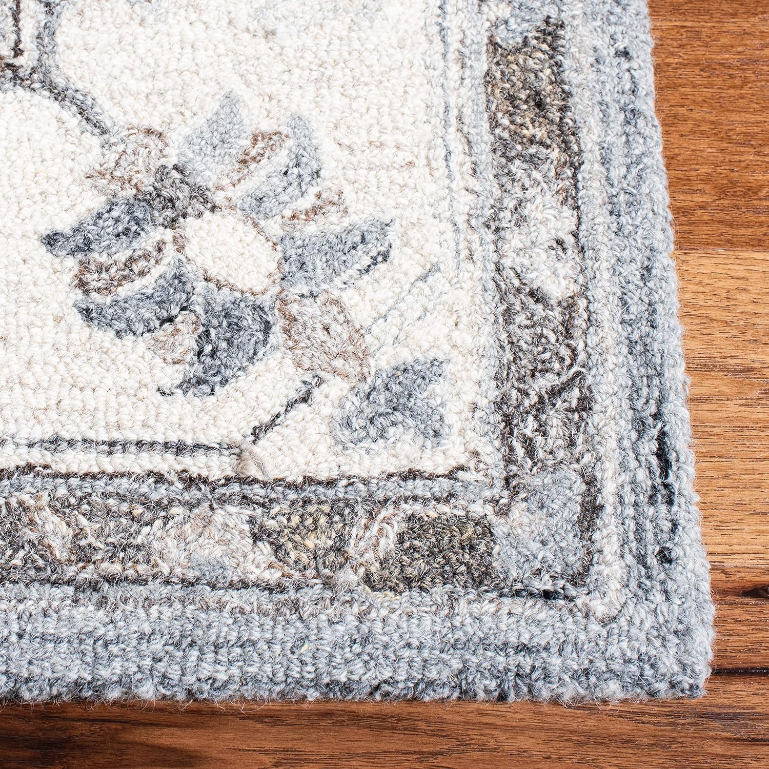 Safavieh Suzani Collection – Alfombra de pasillo, 2 pies 3 pulgadas x 6 pies, gris y marfil, lana bohemia hecha a mano, ideal para zonas de alto