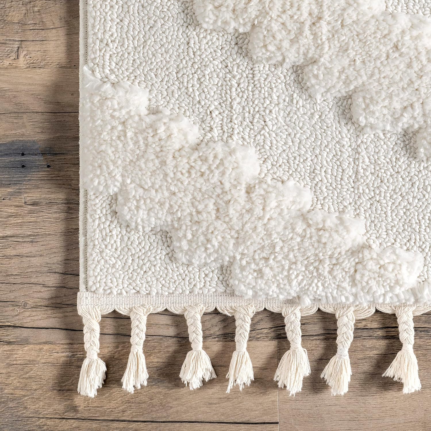 nuLOOM Tinsley – Alfombra geométrica alta y baja con borlas, 4 x 6, color beige