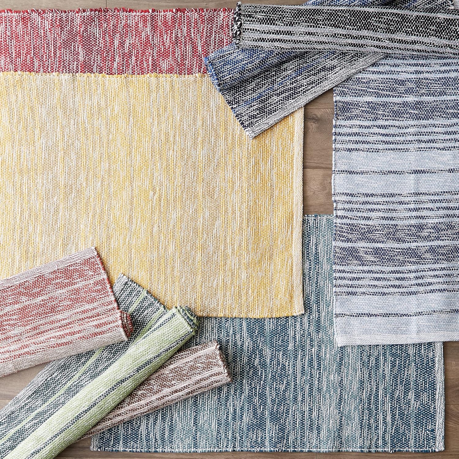 DII Woven Rag Rug Collection – Hilo reciclado a rayas rústicas abigarradas, 2 x 3 pies, color verde cazador