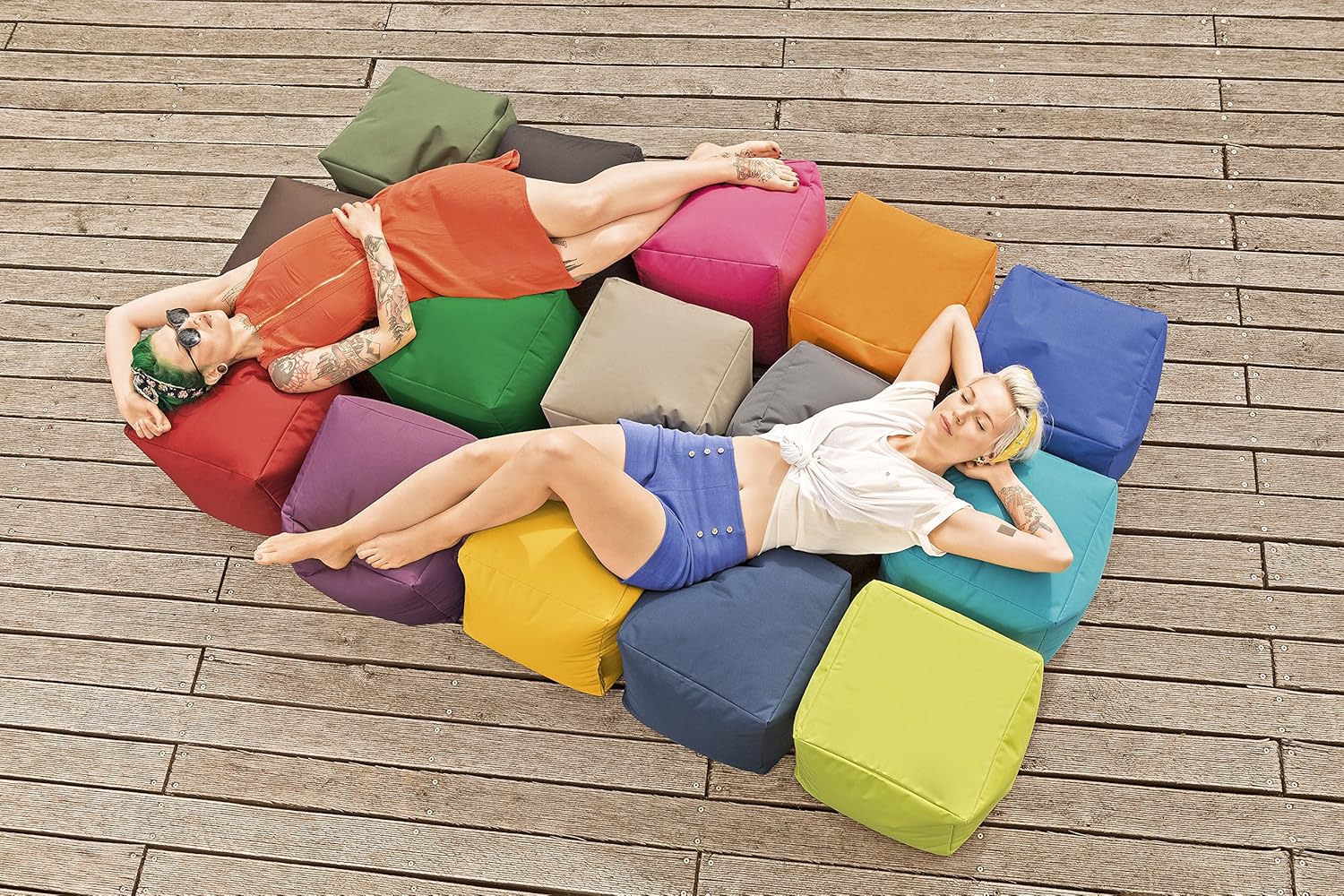 Cube Brava – Puf otomano con reposapiés, color caqui, moderno puf cuadrado con tela repelente al agua, puf para sala de estar, dormitorio o patio,
