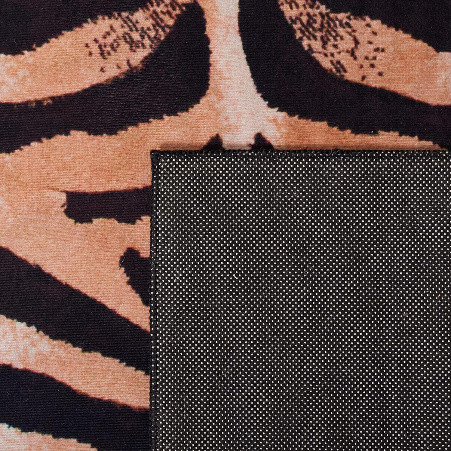 SAFAVIEH Alfombra de área de la colección Faux Hide – 6 x 9 pies, diseño de estampado de tigre, no desprende pelusa y de fácil cuidado, lavable a