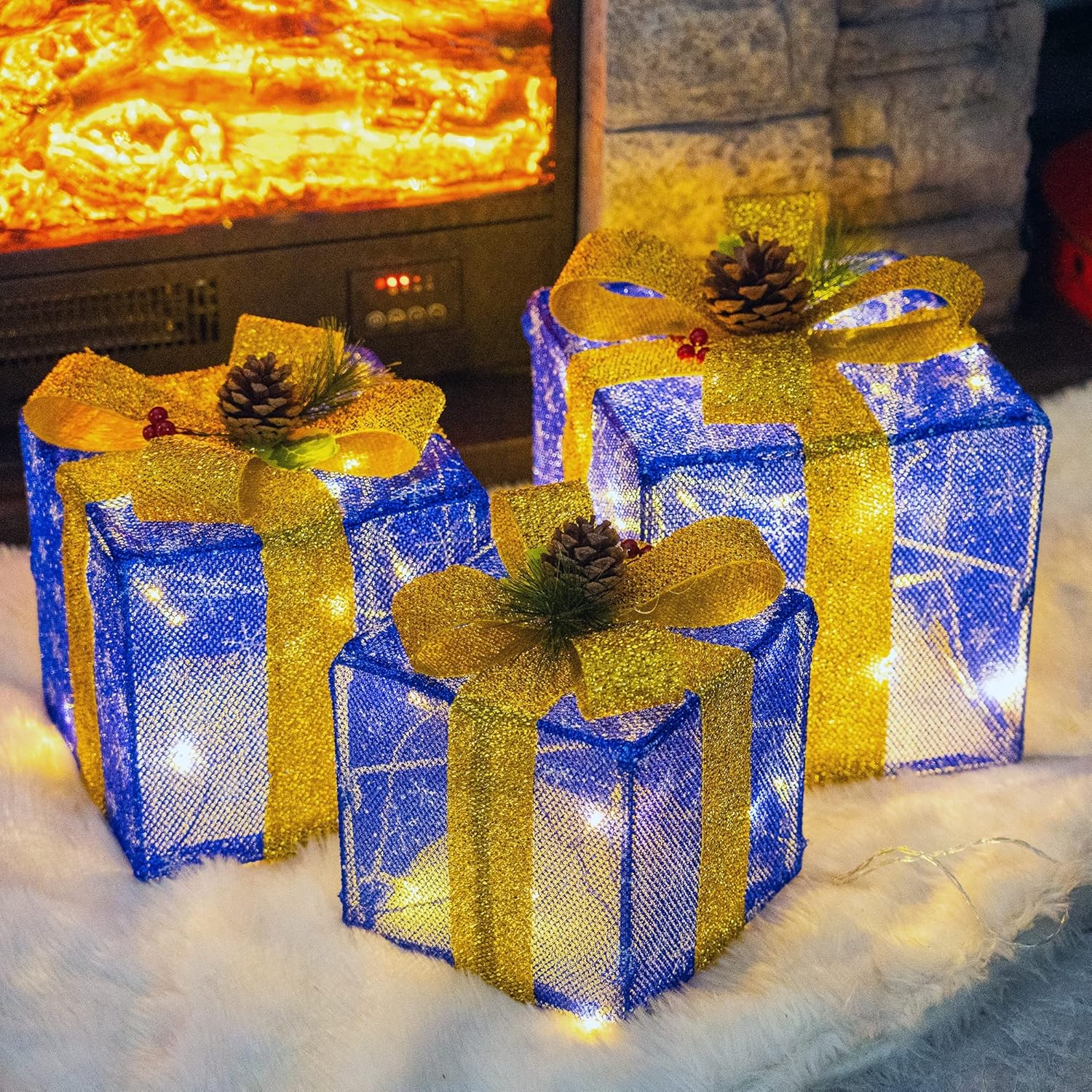 FUNPENY Set of 3 Christmas Lighted Gift Boxes, 50 LED Christmas Box Decorations, Presents Boxes with Ribbon Bows for Xmas Tree, Yard, Home, Indoor