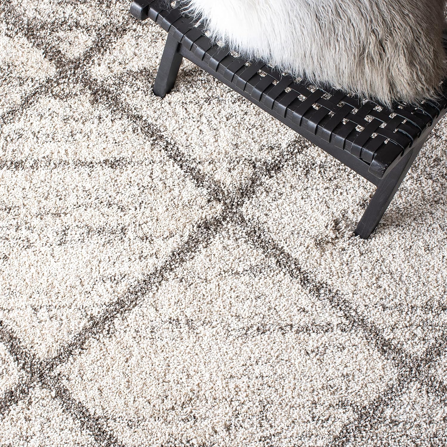 SAFAVIEH Colección Hudson Shag – Alfombra cuadrada, 8 pies, gris y beige, diseño de enrejado de diamante moderno, no desprende pelusa, 2 pulgadas de