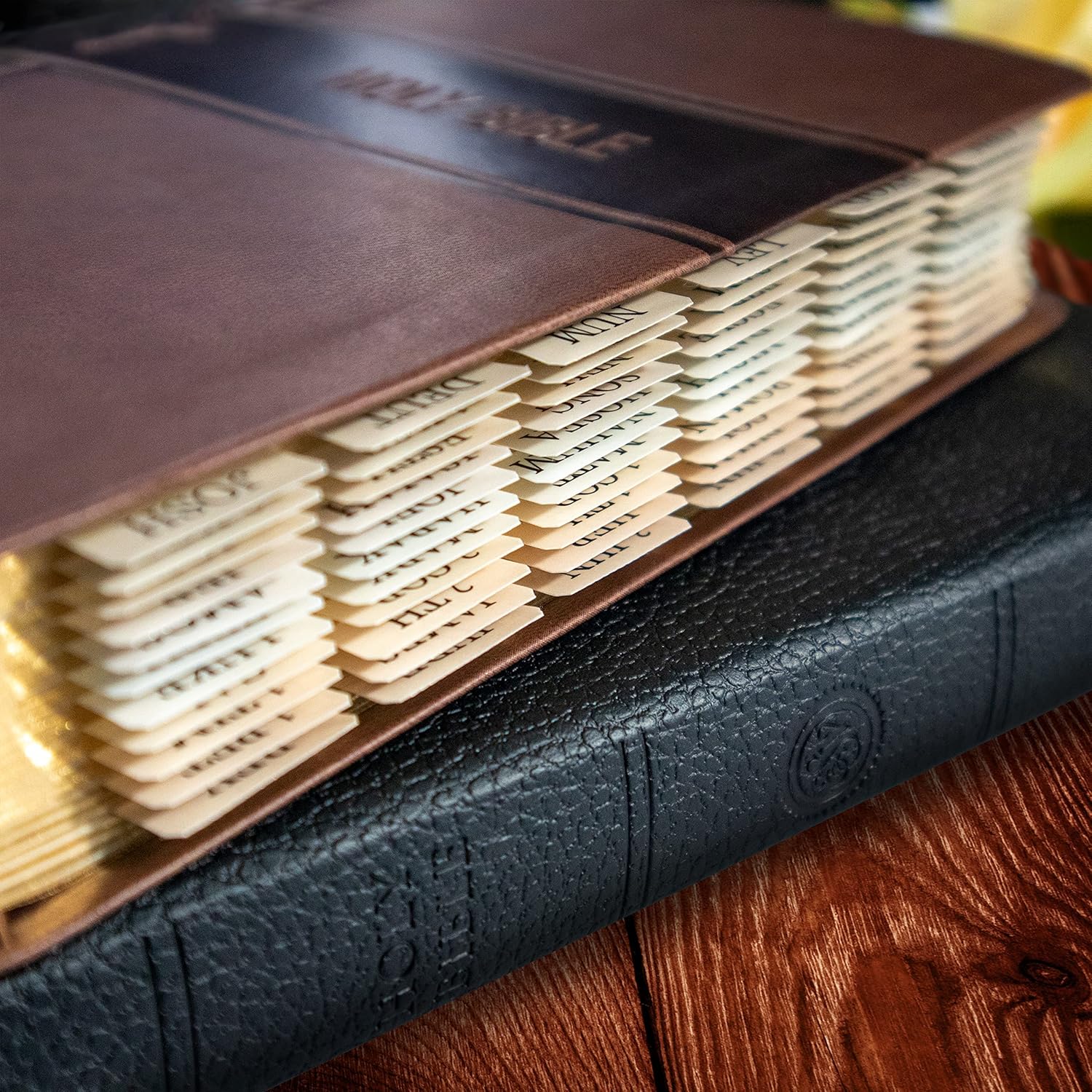 Pestañas bíblicas para mujeres y hombres, pestañas de la Biblia para estudio de la Biblia, 84 pestañas de libro de la Biblia laminadas con acabado