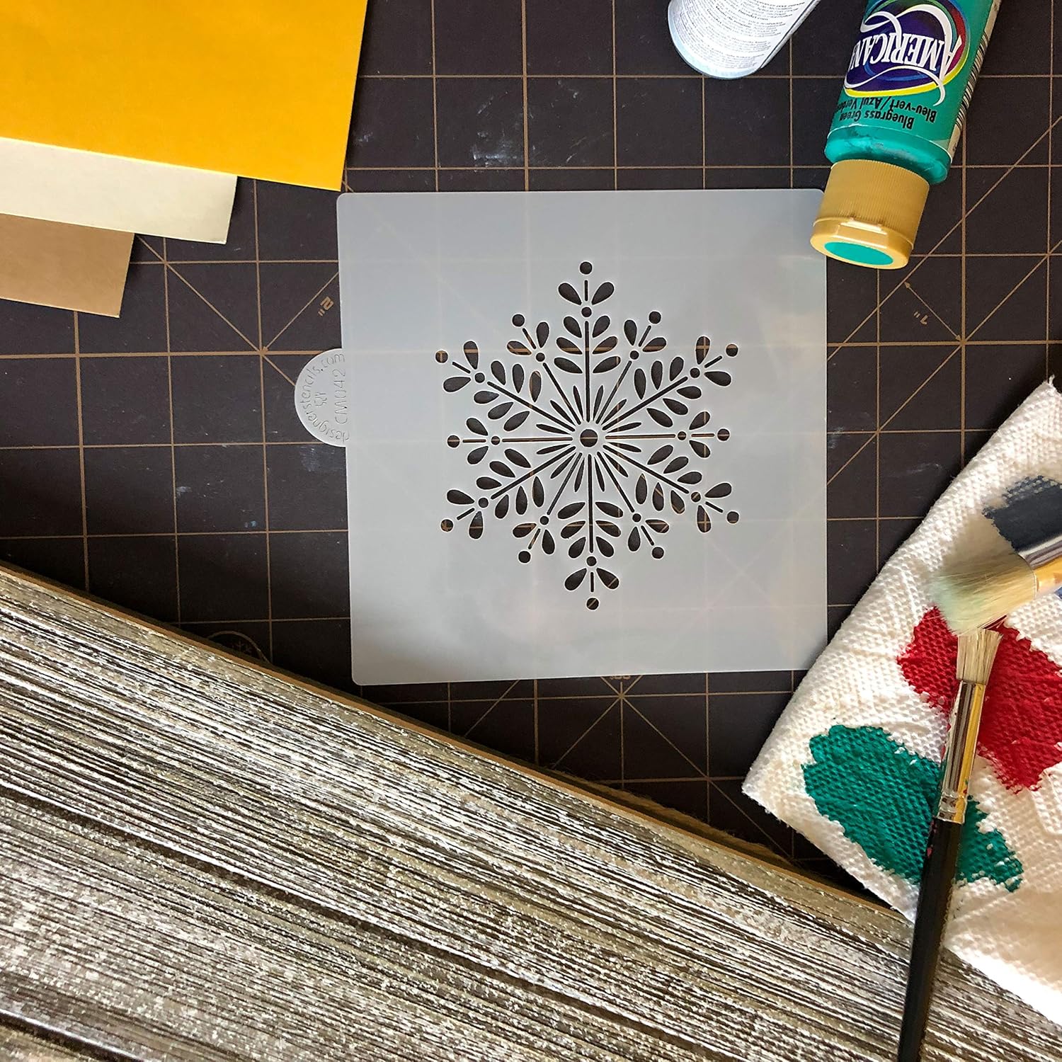 Plantilla retro de galletas y manualidades de copo de nieve de Designer Stencils