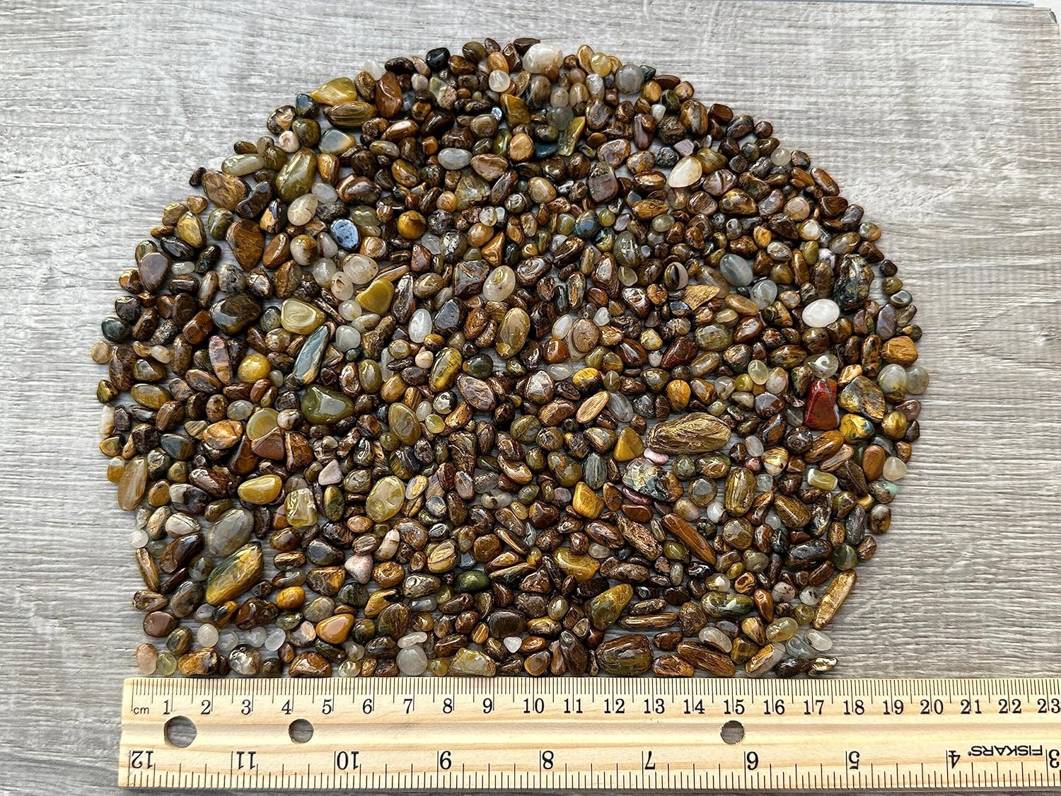 GAF TREASURES Venta al por mayor Natural Semi Tumbled Gemstone Chips, Mini Cristales Triturados, Chips de Cristal Sin Perforar (Pietersita, 1 Libra)