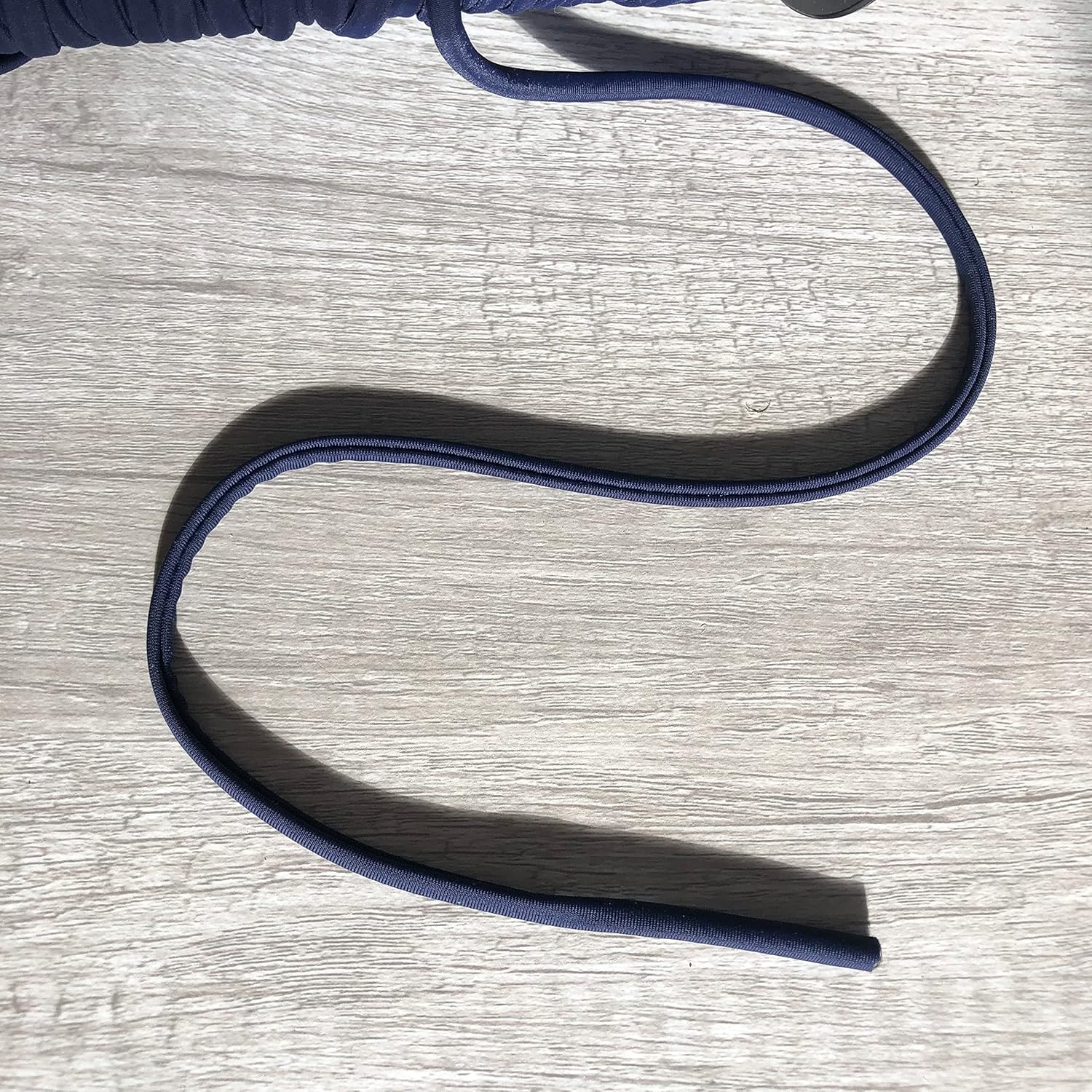 Cordón elástico negro de 20 yardas de 0.197 in  Máscaras de traje de baño más  Cuerda de nailon negro de 0.197 in de hilo elástico negro cordón