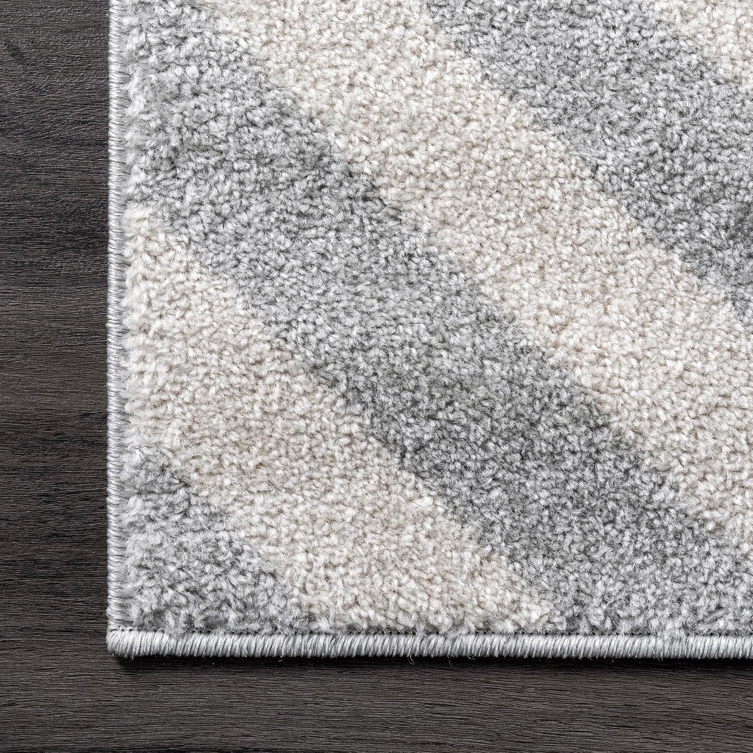 nuLOOM Alfombra geométrica Zadie, 2 x 6 pies, gris claro