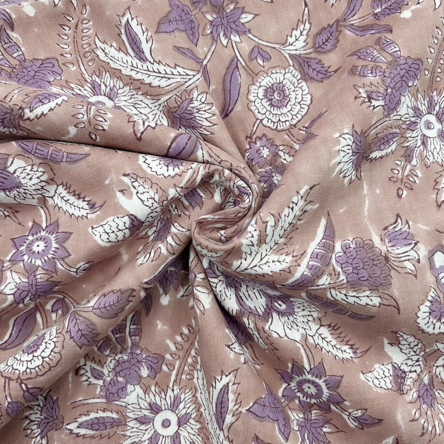 E-Tailor Blooming Beauty tela de algodón floral de The Yard para manualidades creativas, 3 yardas, floral, castor