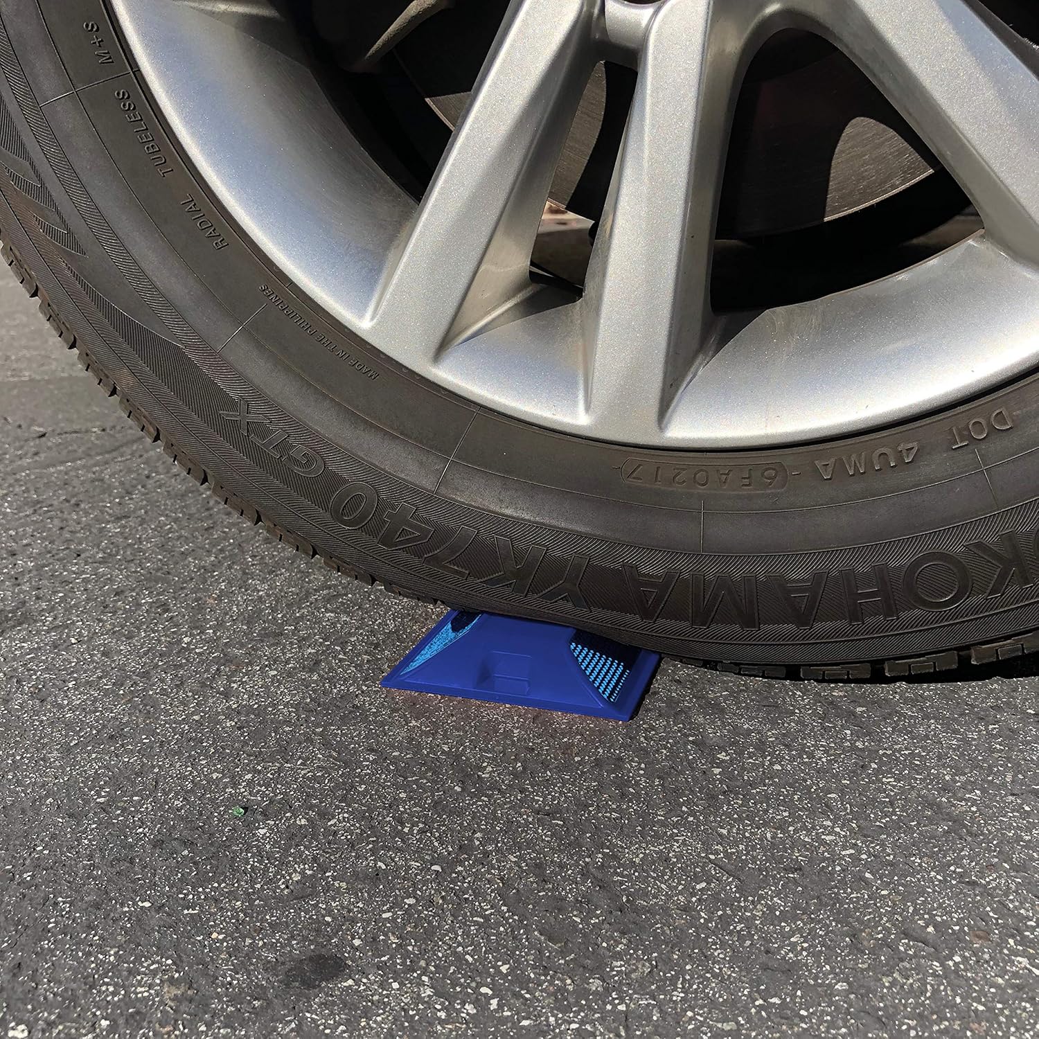Paquete de 10 reflectores de carretera  Marcadores de poste de asfalto y pavimento de calle de 4 por 4 pulgadas  Ideal para golpes de velocidad,