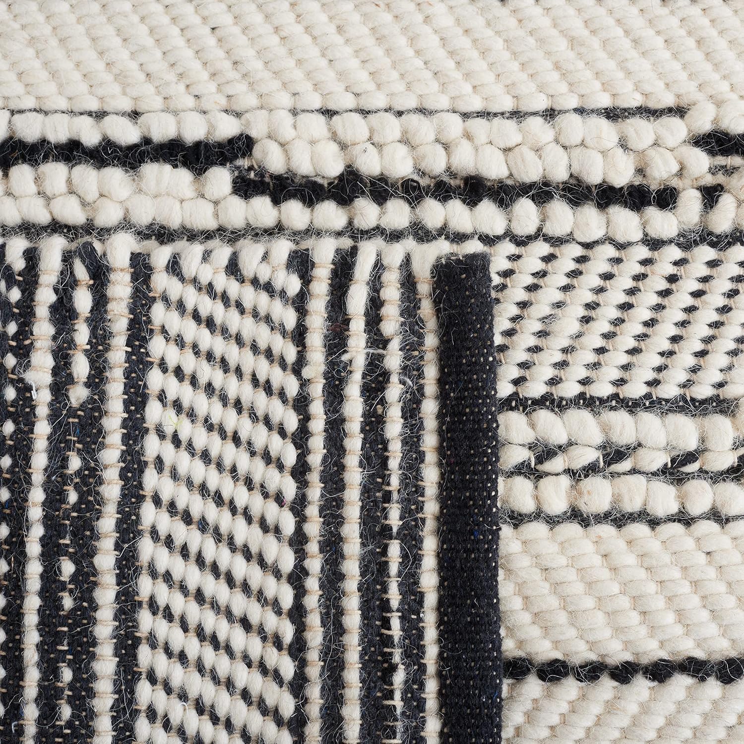 Safavieh Natura Collection – Alfombra de área de 6 x 9 pies, color negro y marfil, tejido plano bohemio hecho a mano, lana de granja, ideal para