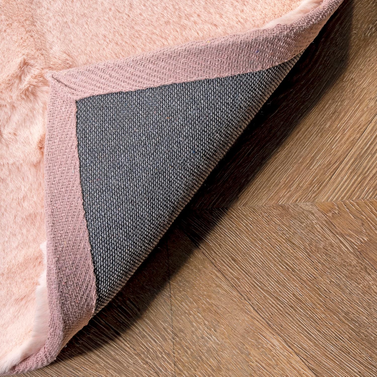 nuLOOM Layne – Alfombra suave y sedosa de piel sintética de conejo, 5 x 8, color rosa
