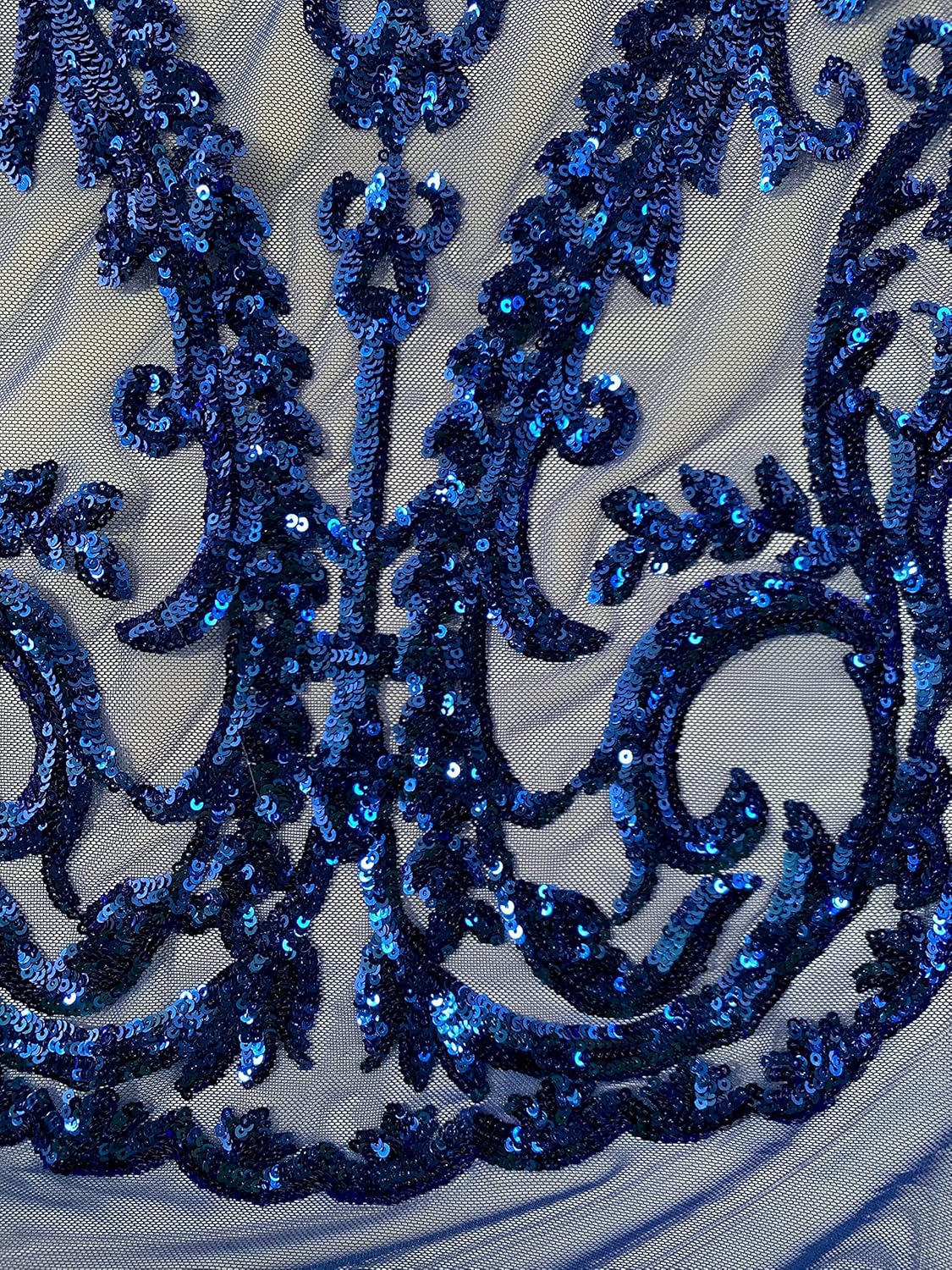 Esmeralda – 10102 – Lentejuelas en tela de encaje de malla