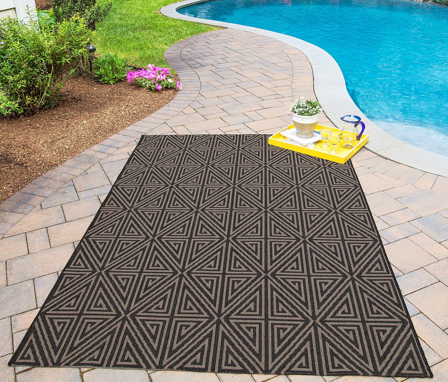 momeni Rugstapete contemporáneo de la colección baja, modelo 0baj-4tau6796.ideal para interior y exterior, fácil de limpiar, protección contra rayos