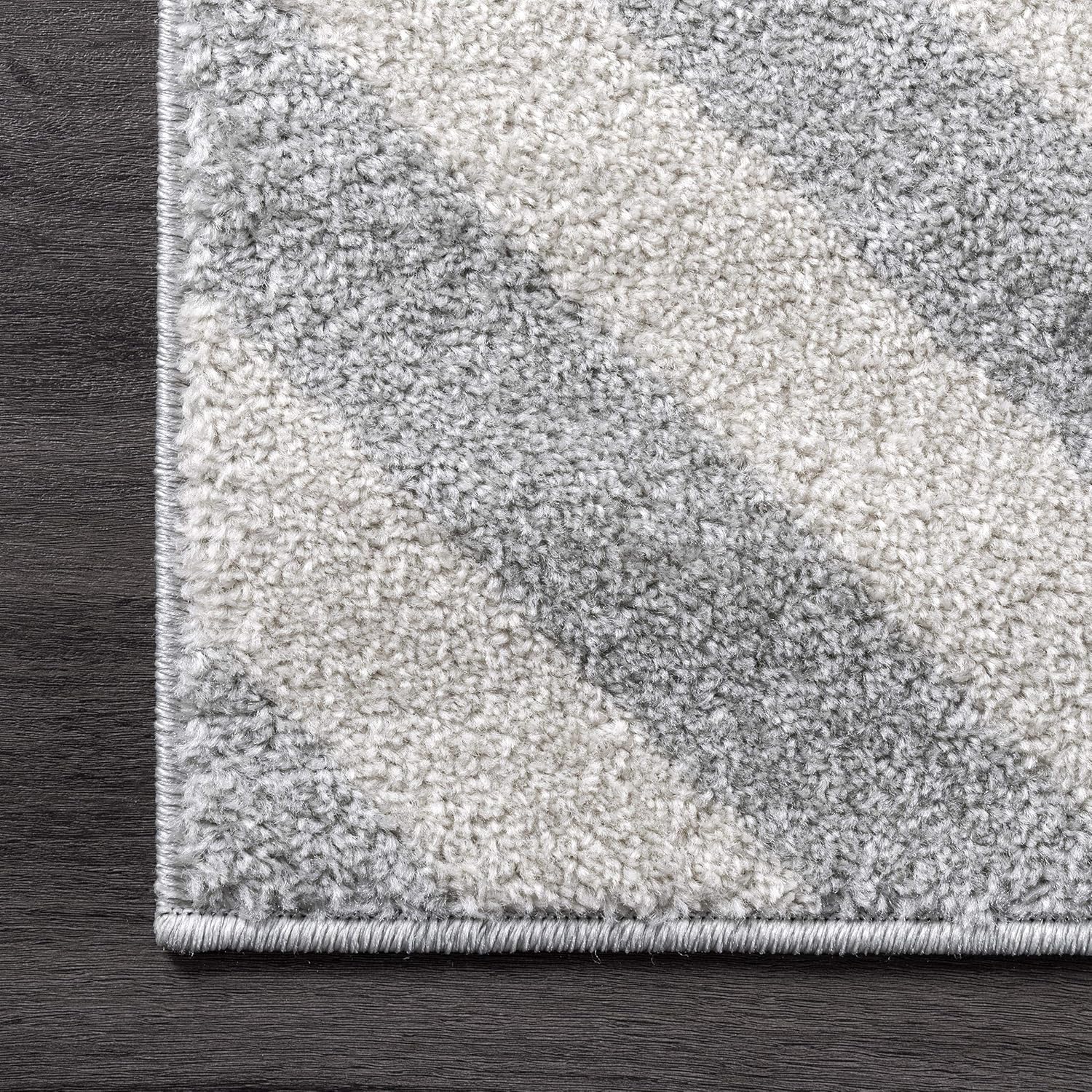 nuLOOM Alfombra geométrica Zadie, 2 x 6 pies, gris claro