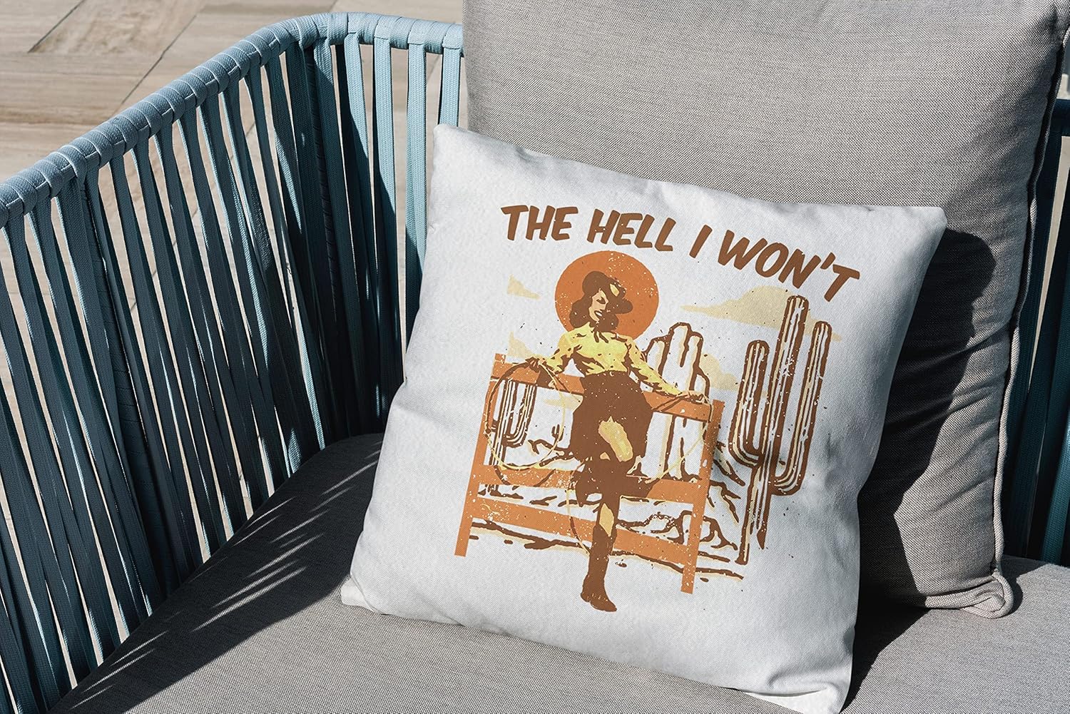 Funda de almohada retro de Cowgirl The Hell I Won’t Throw de 18 x 18 pulgadas, funda de cojín decorativa de cactus, vaquera occidental para sala de