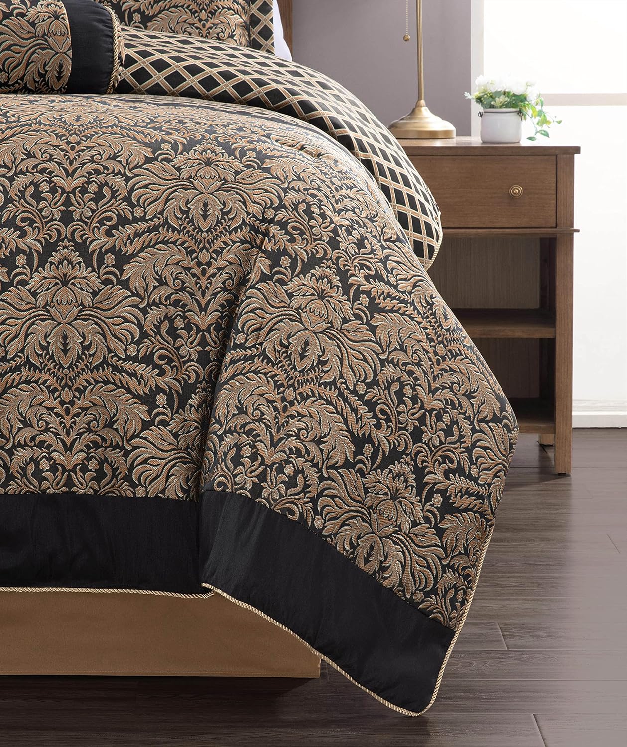 Chezmoi Collection Juego de edredón tejido jacquard de medallón floral de diamante negrodorado de 7 piezas, tamaño California King