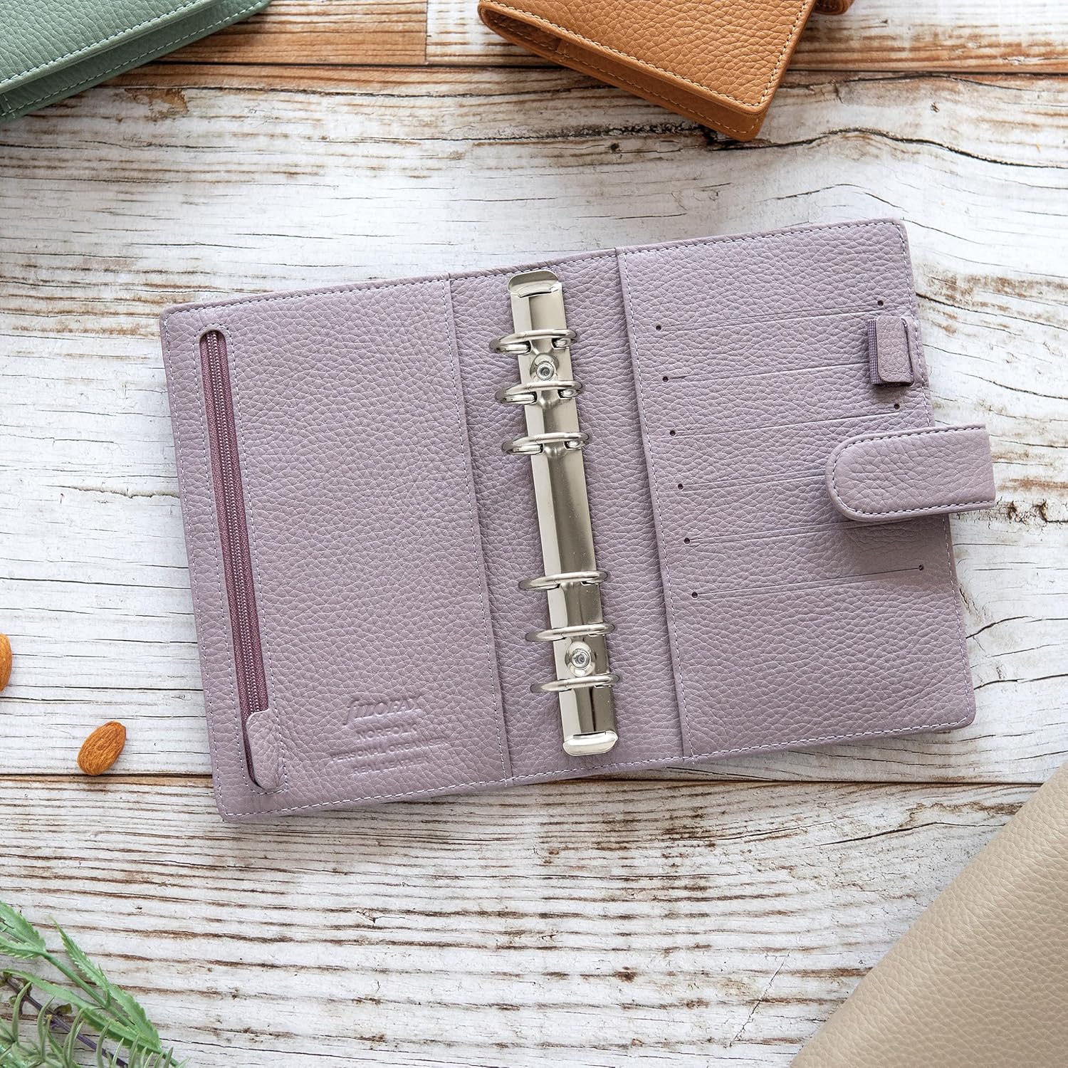 Filofax Norfolk – Organizador de bolsillo, color lavanda, cuero suave de grano completo, seis anillos, con calendario semanal para ver, multilingüe,